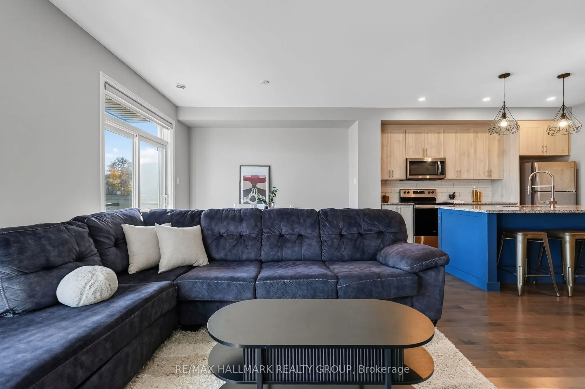 794 Cap Diamant Way