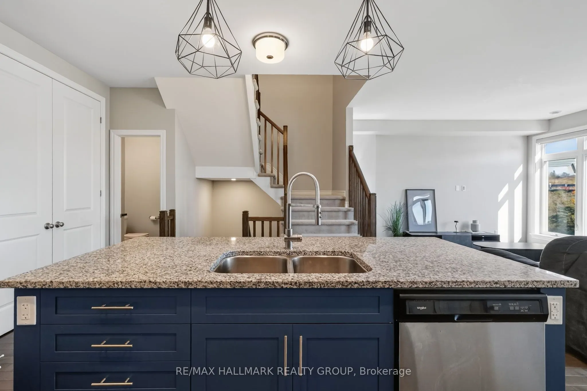 794 Cap Diamant Way