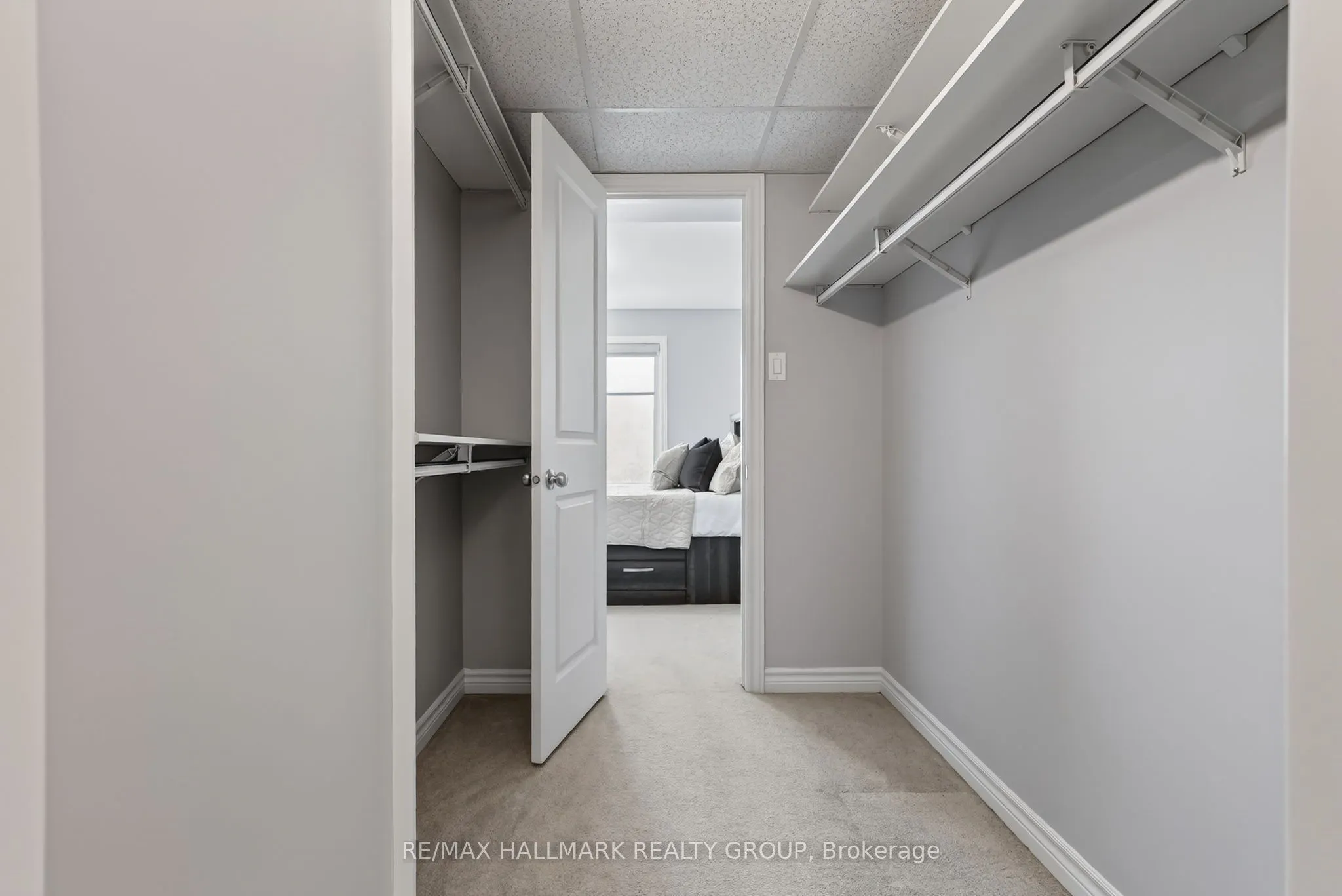 794 Cap Diamant Way