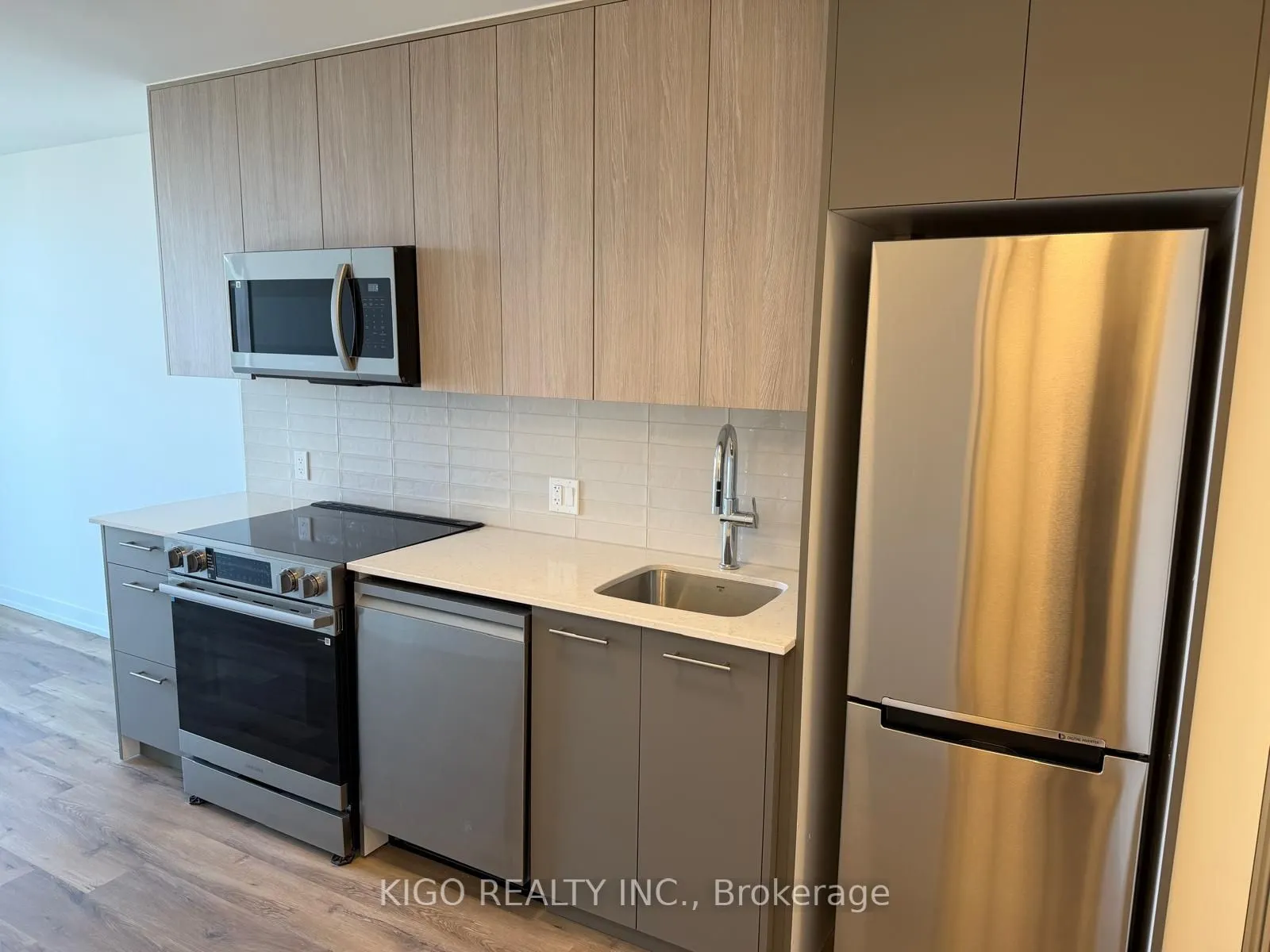30 Francis Street #3810