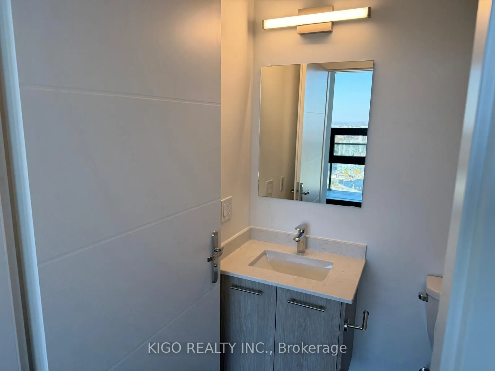 30 Francis Street #3810