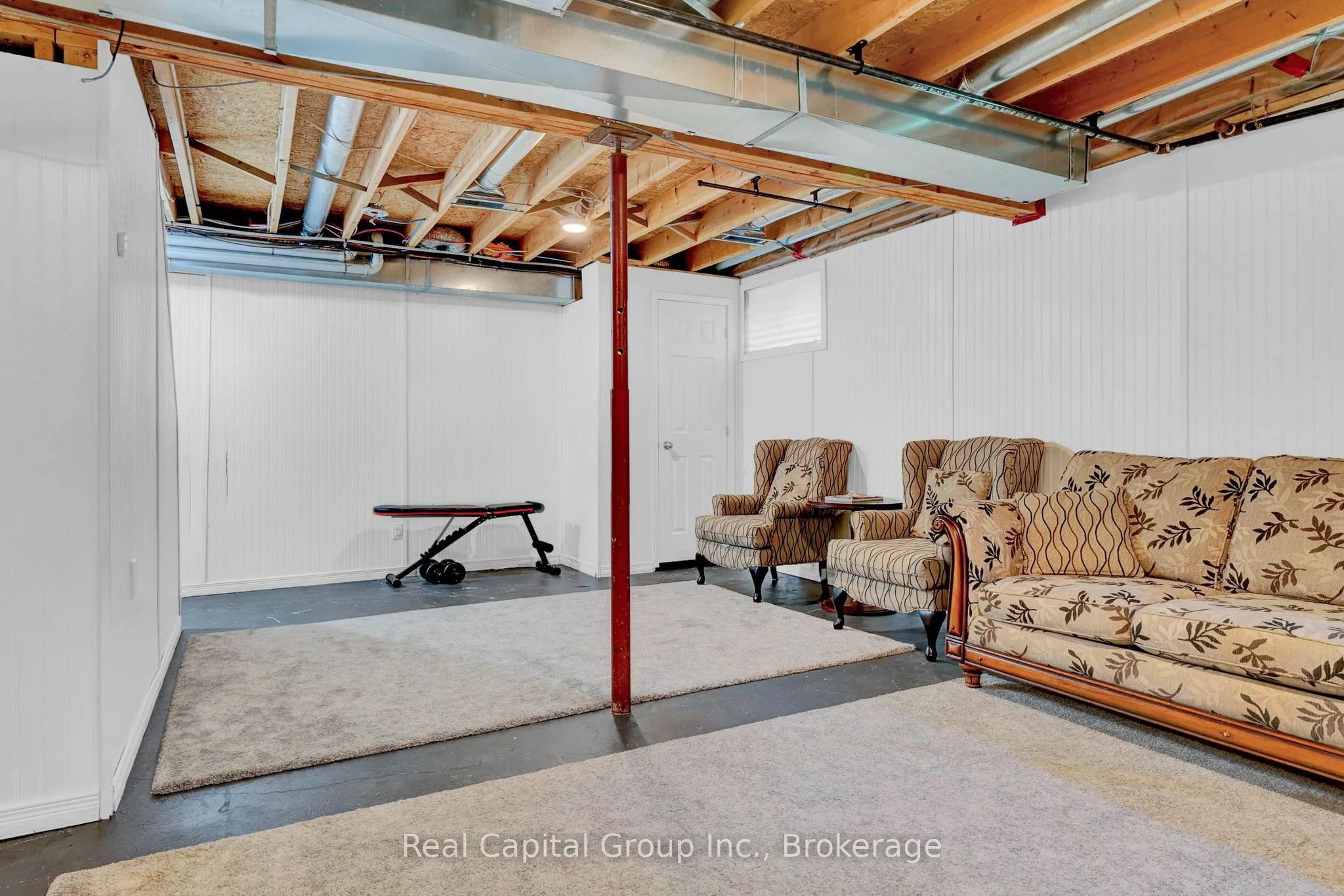 4 Pinewood Boulevard