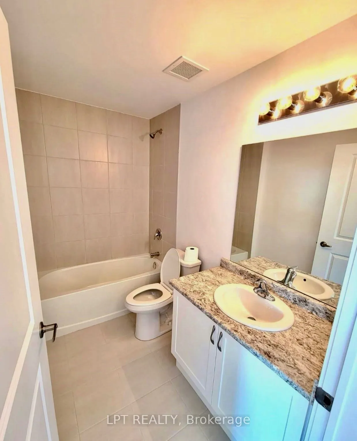 450 Dundas Street E #912