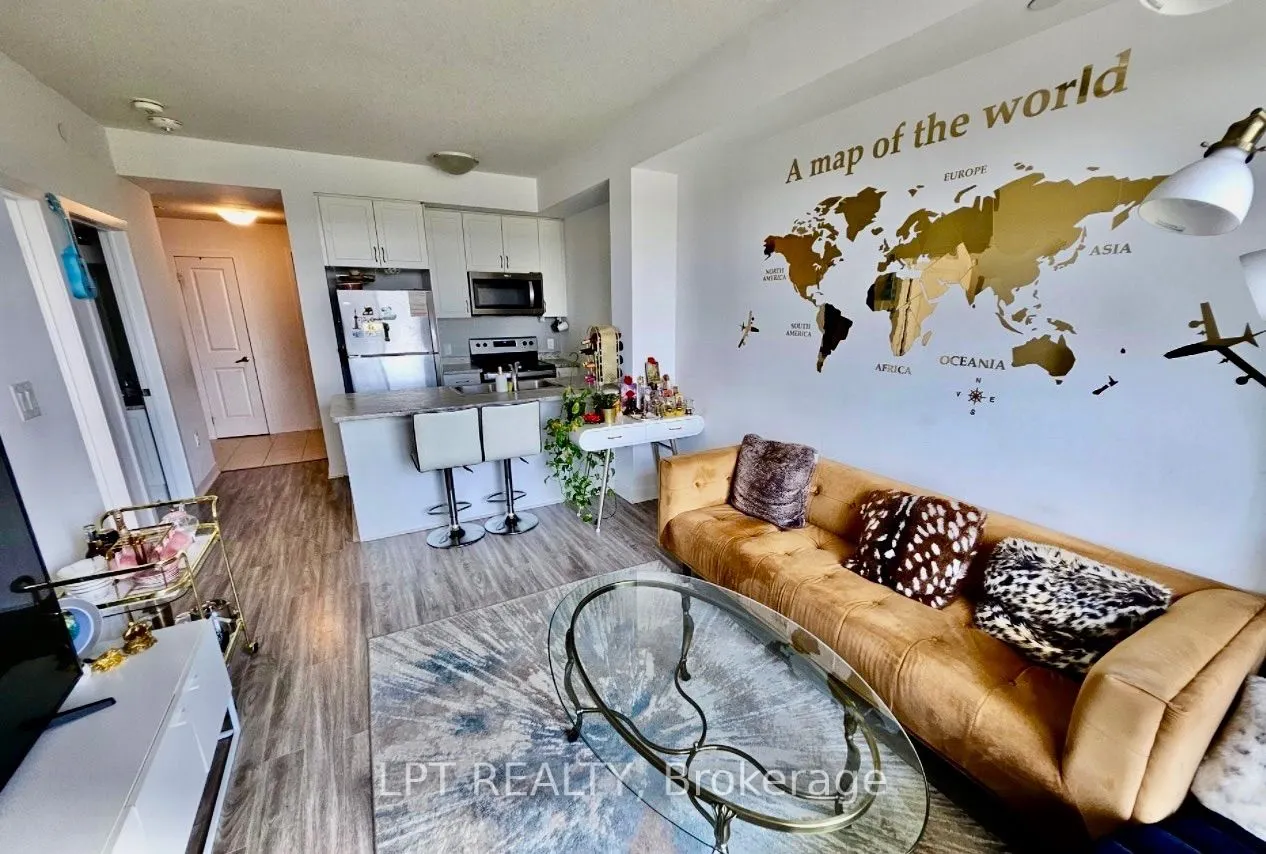 450 Dundas Street E #912