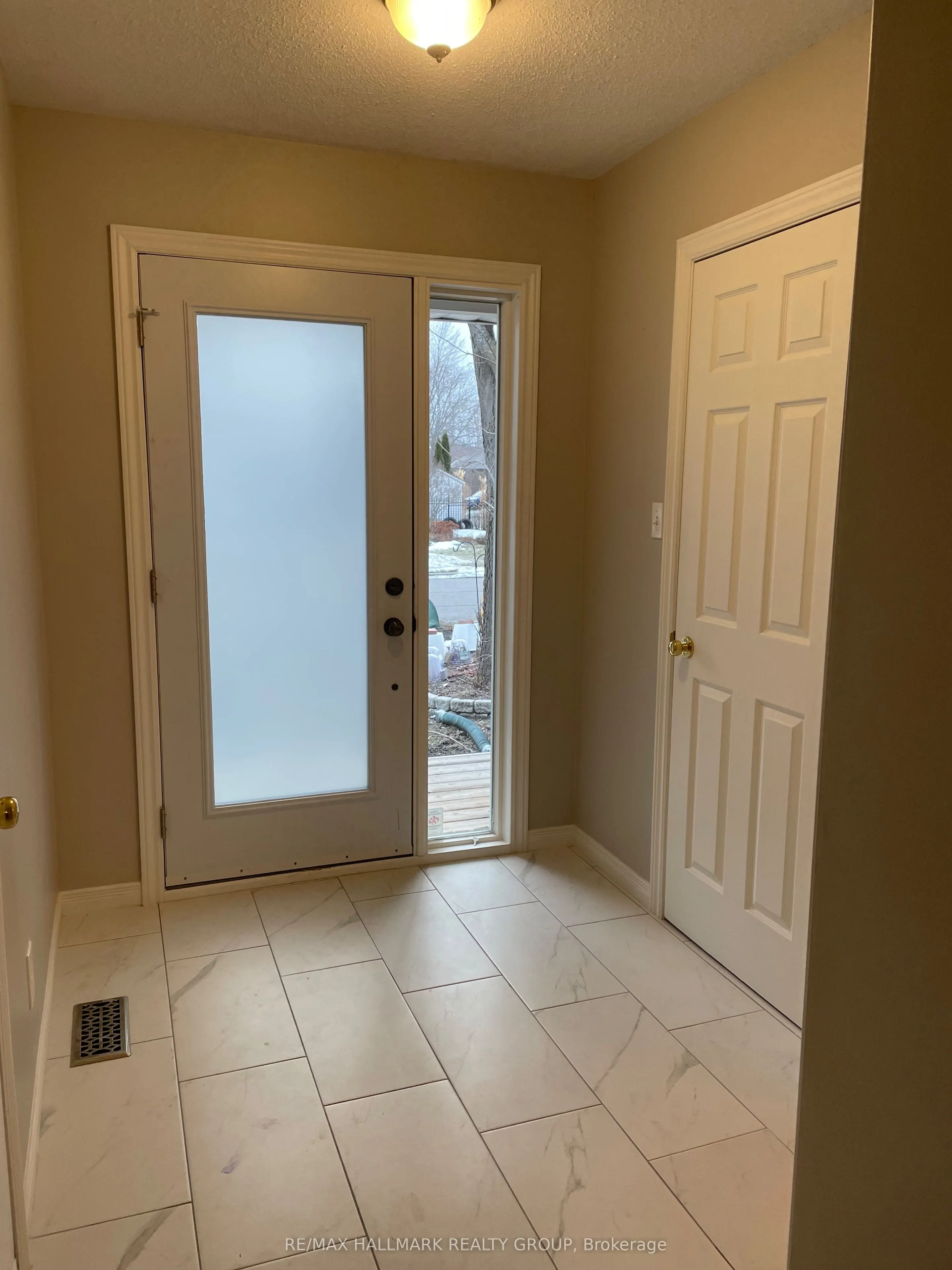2203 Saturn Crescent