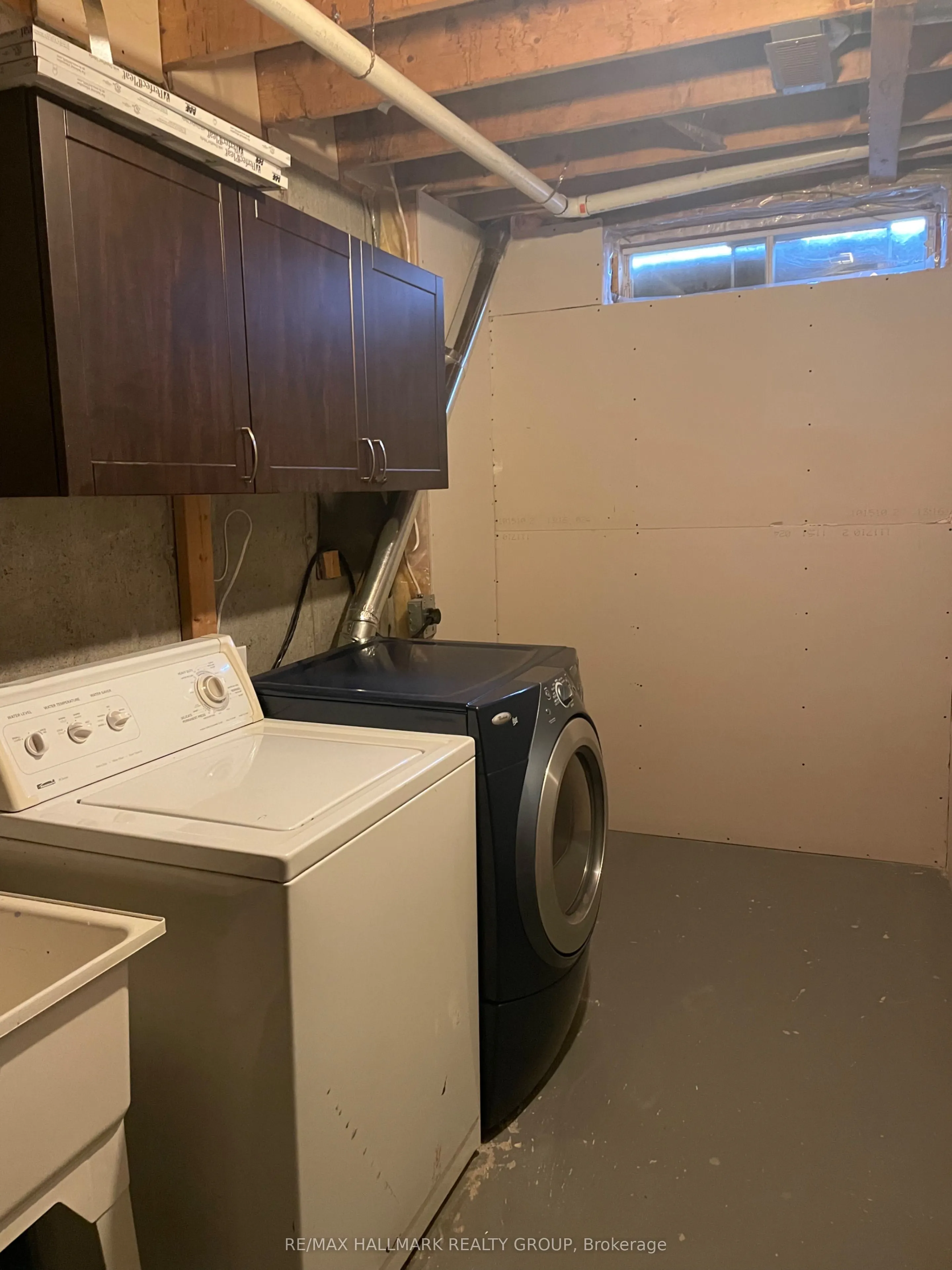 2203 Saturn Crescent