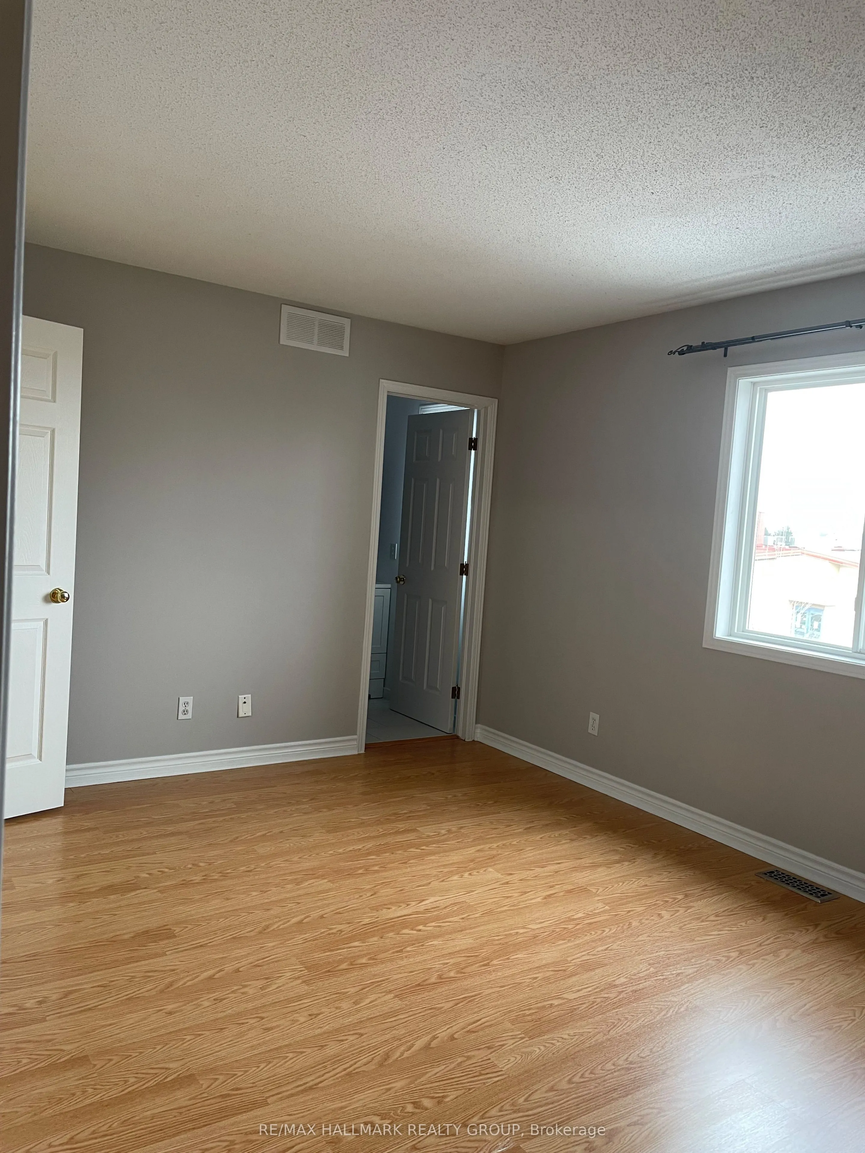 2203 Saturn Crescent