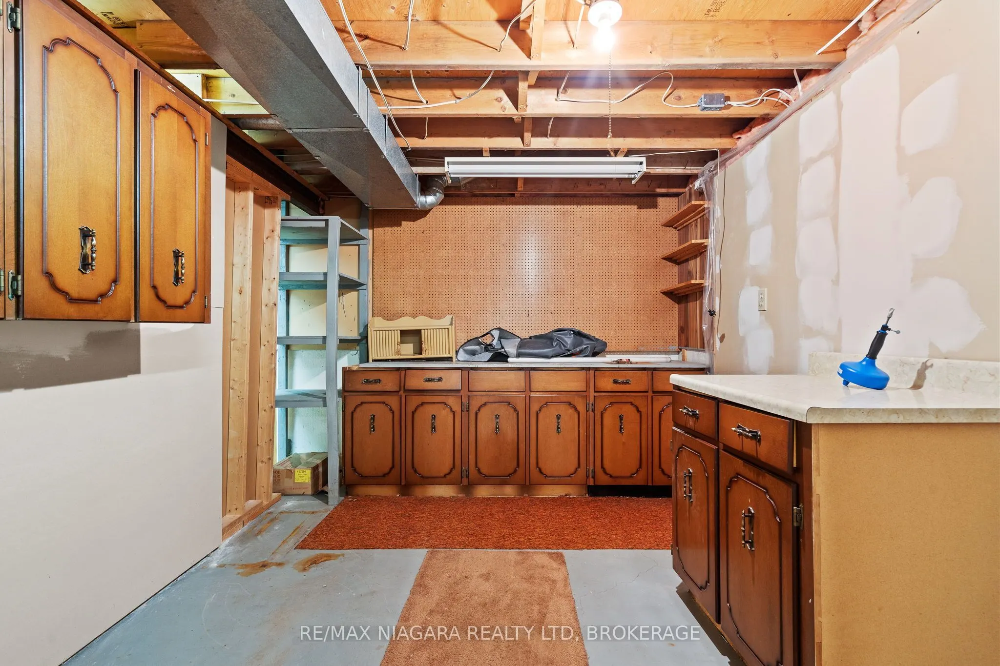 476 SCOTT Street