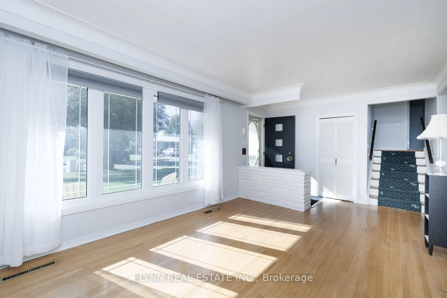 8968 Banting Avenue