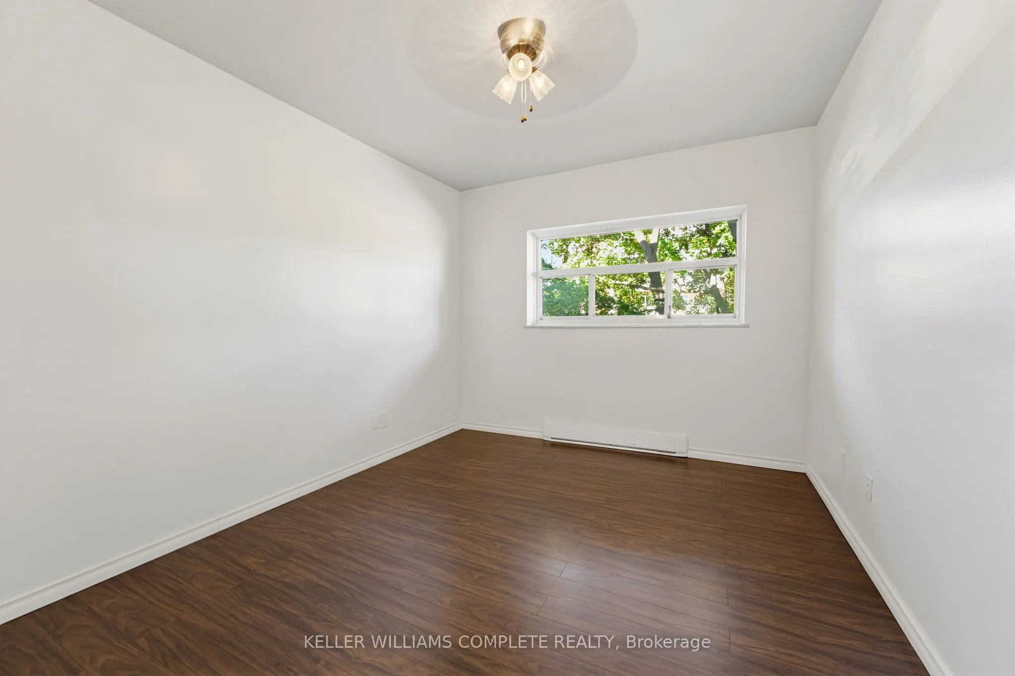 11 WOODMAN Drive S #210