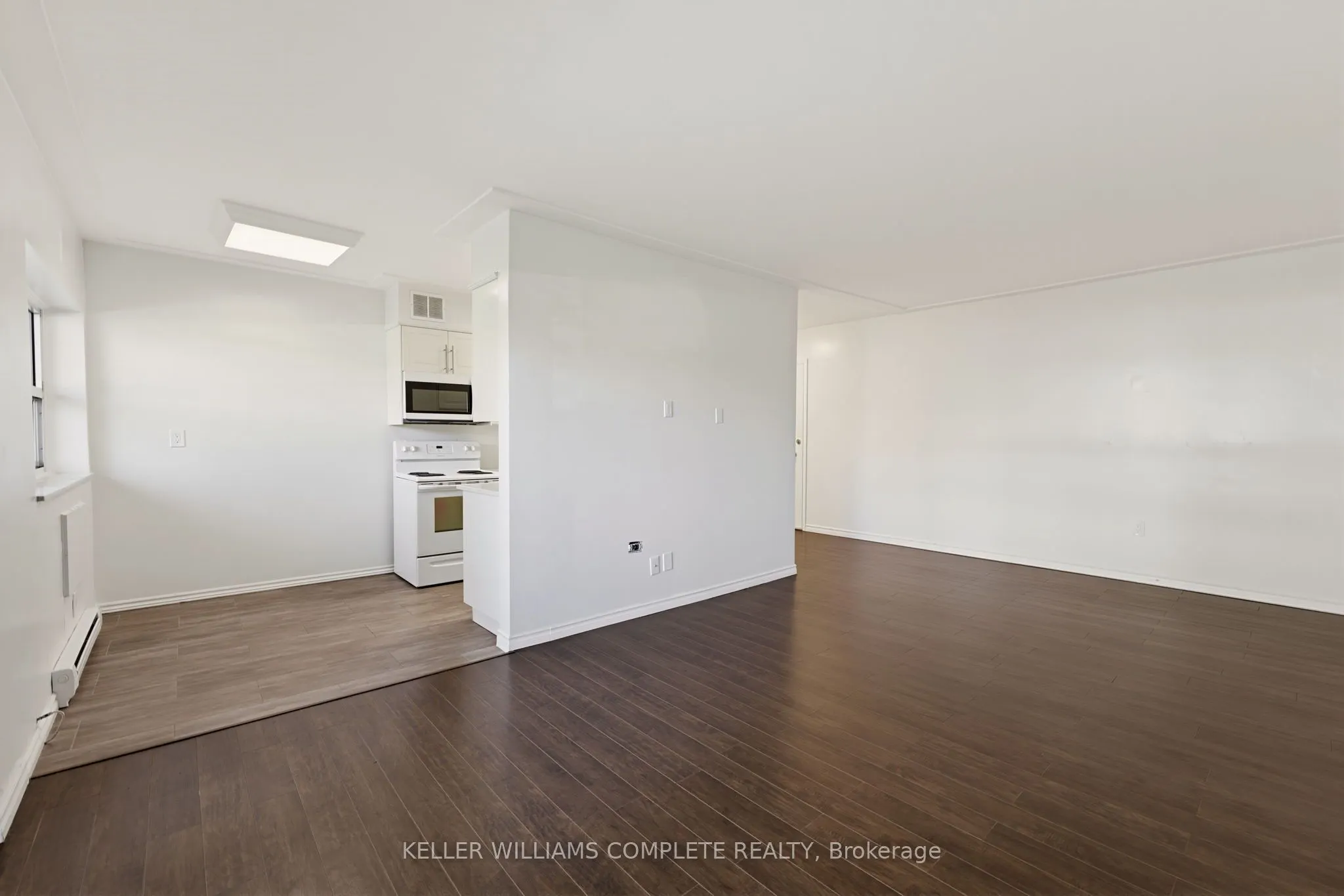 11 WOODMAN Drive S #210