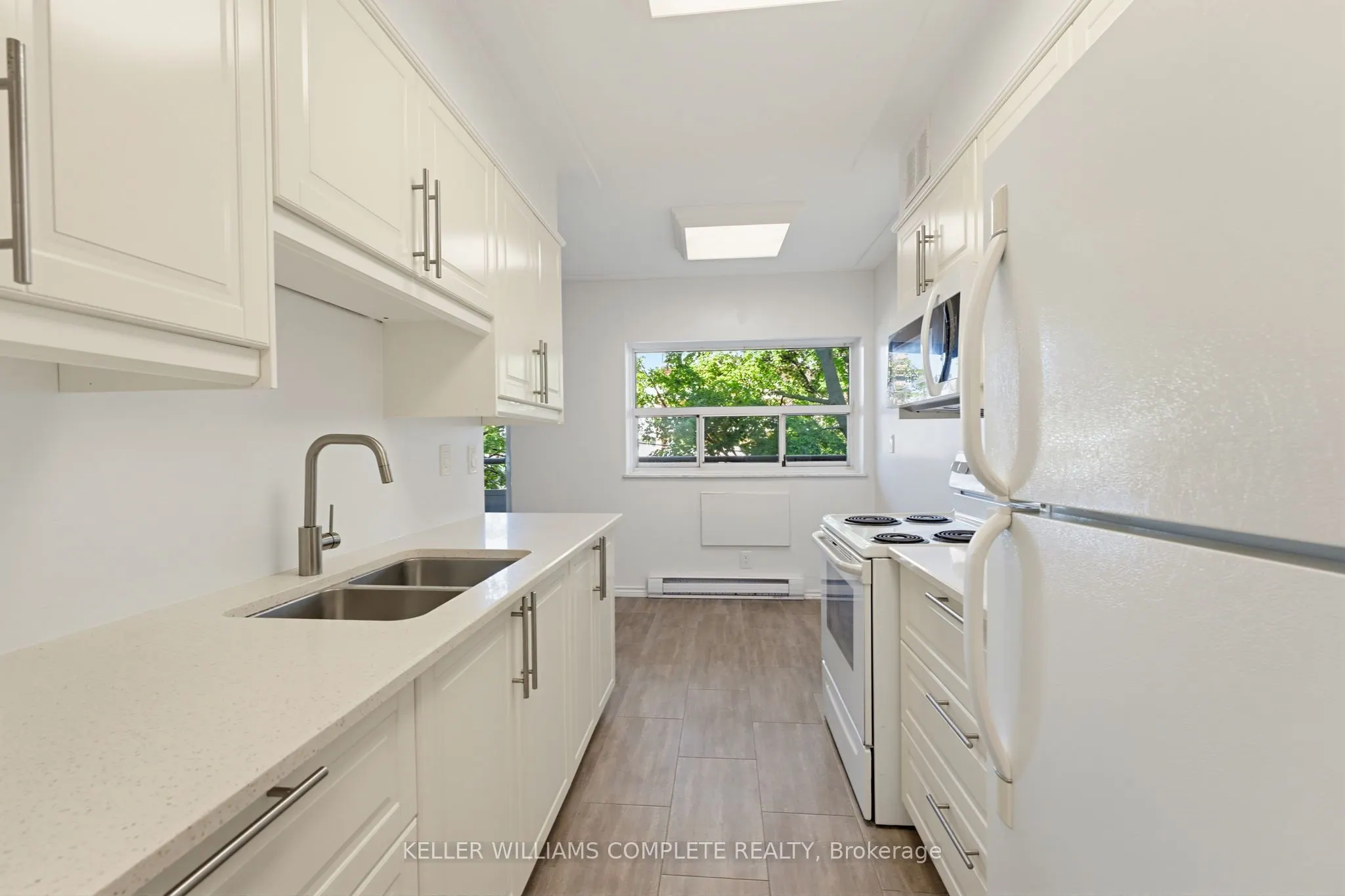 11 WOODMAN Drive S #210