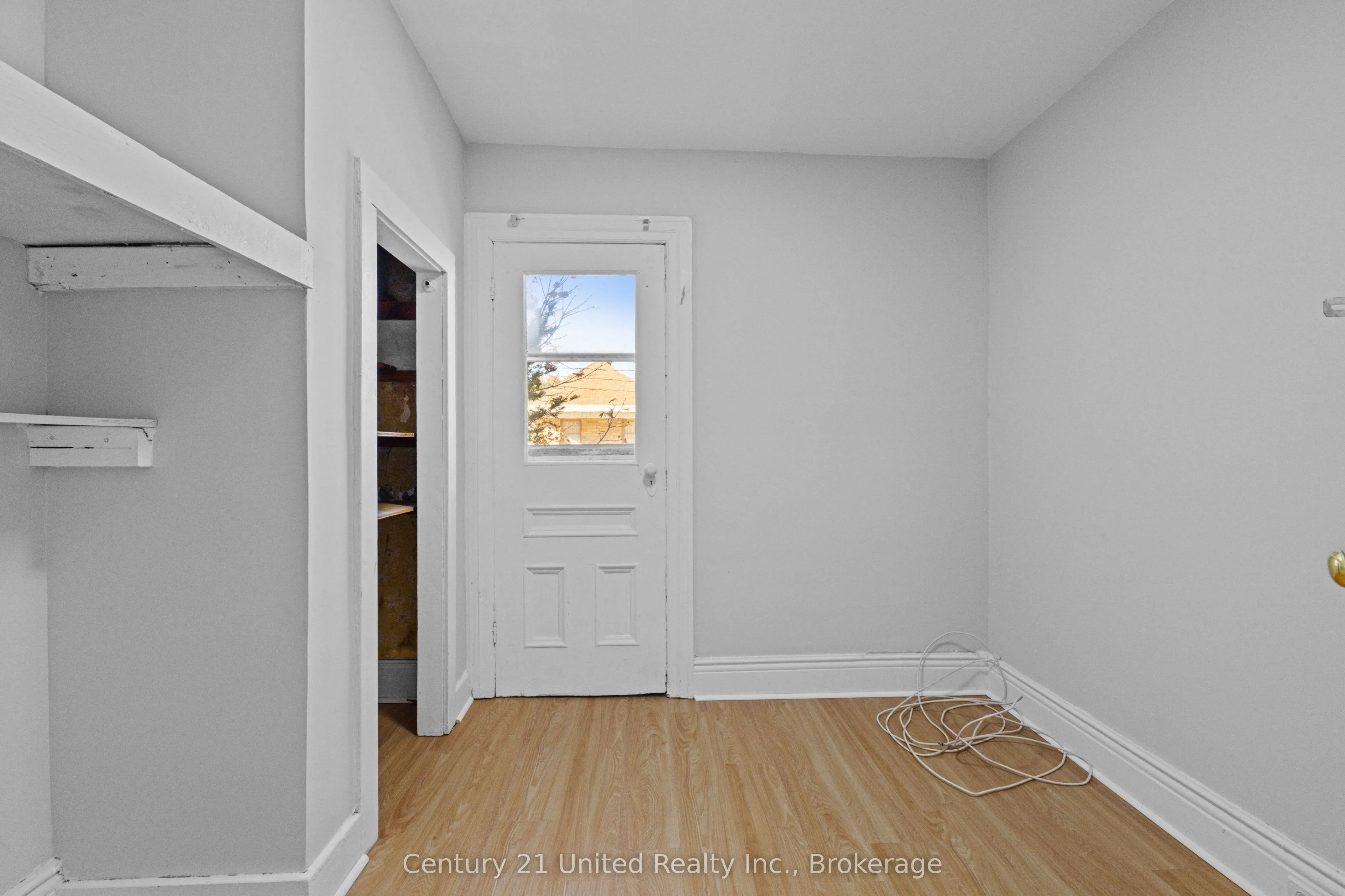 436 George Street S