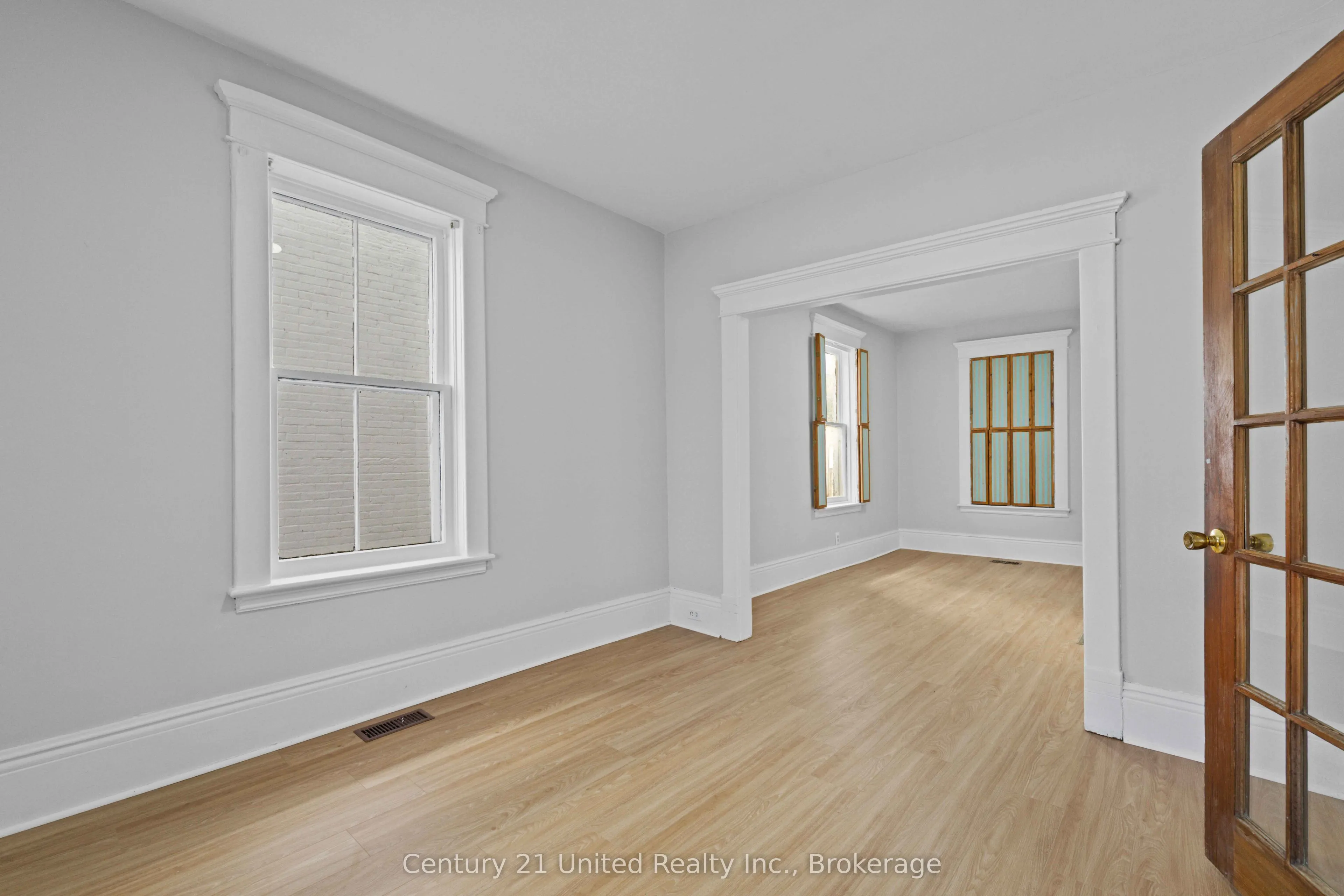 436 George Street S
