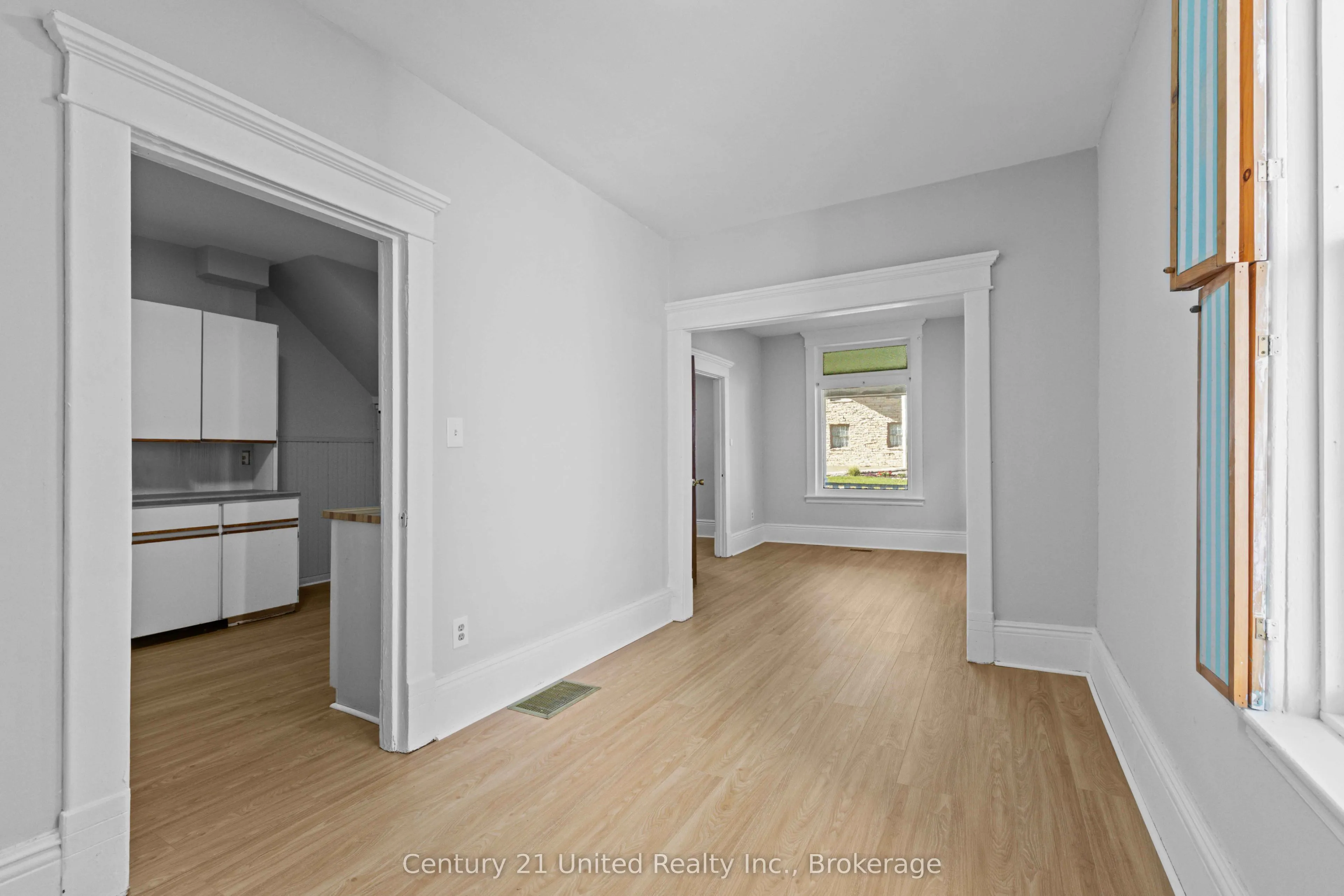 436 George Street S