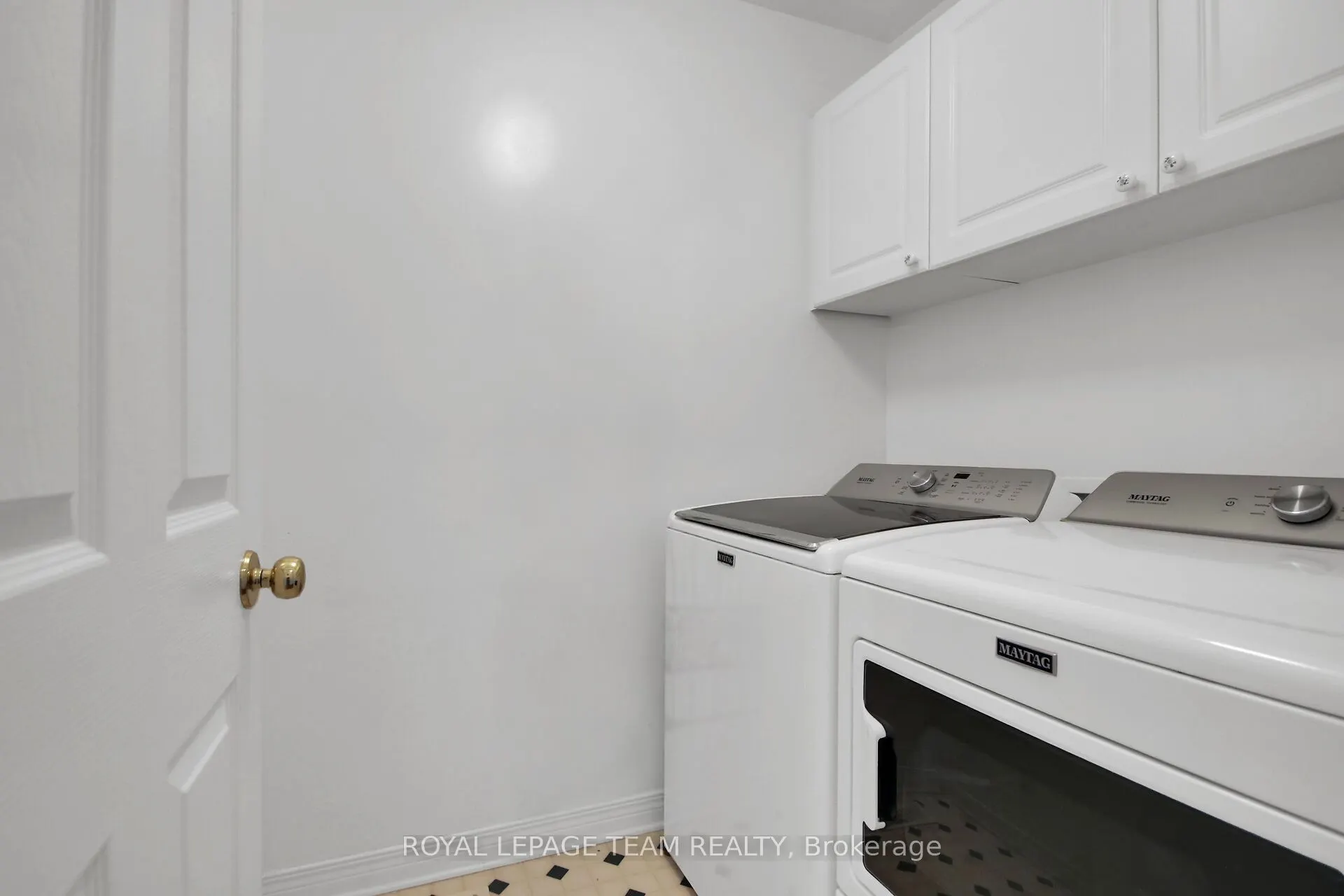 85 Quinterra Court