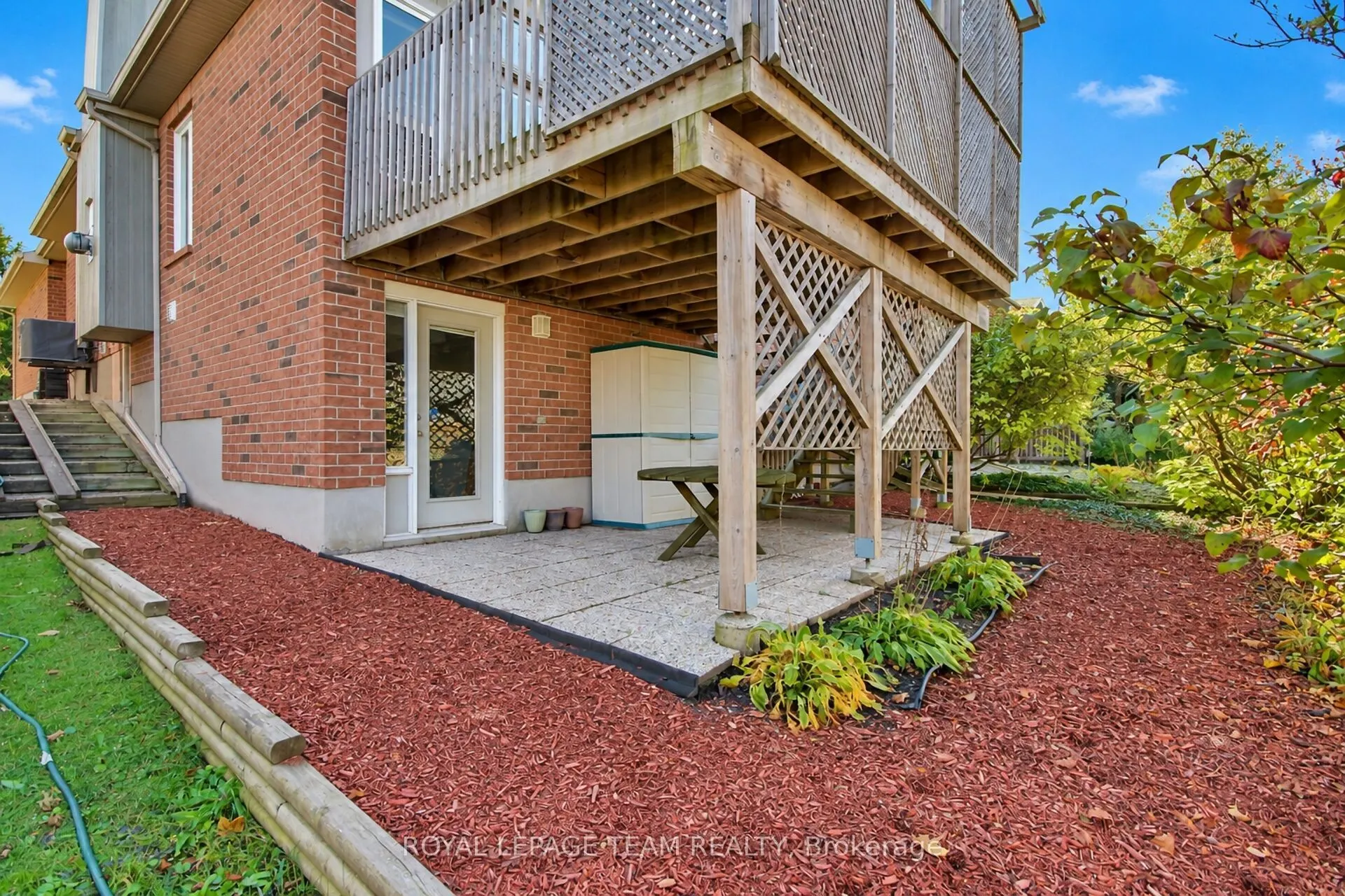 85 Quinterra Court