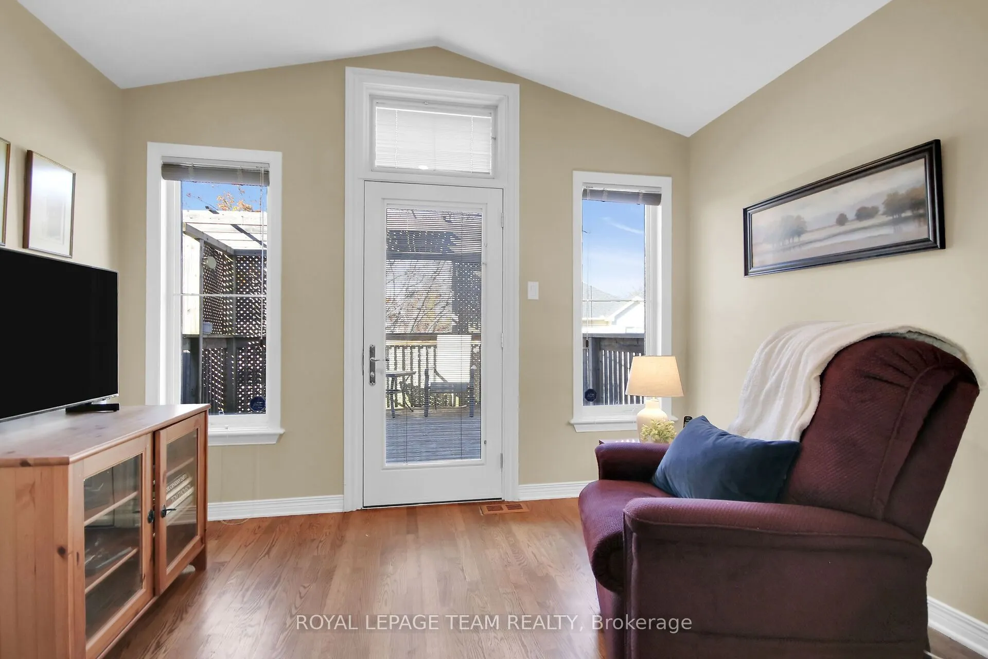 85 Quinterra Court