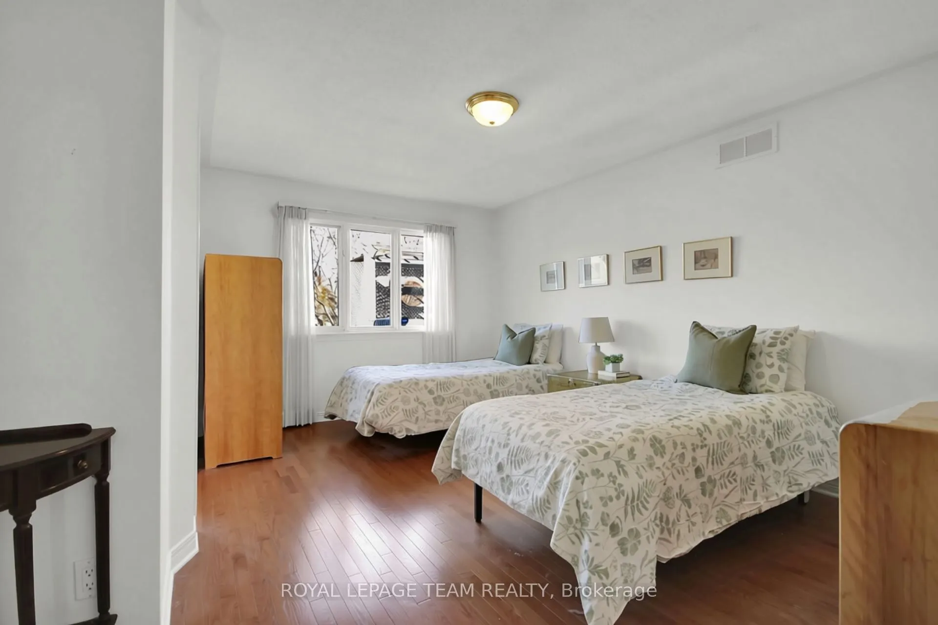 85 Quinterra Court