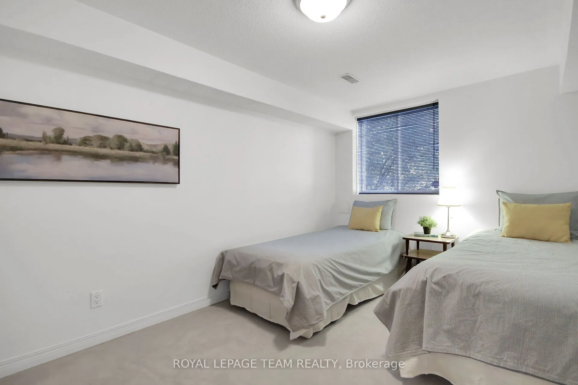 85 Quinterra Court