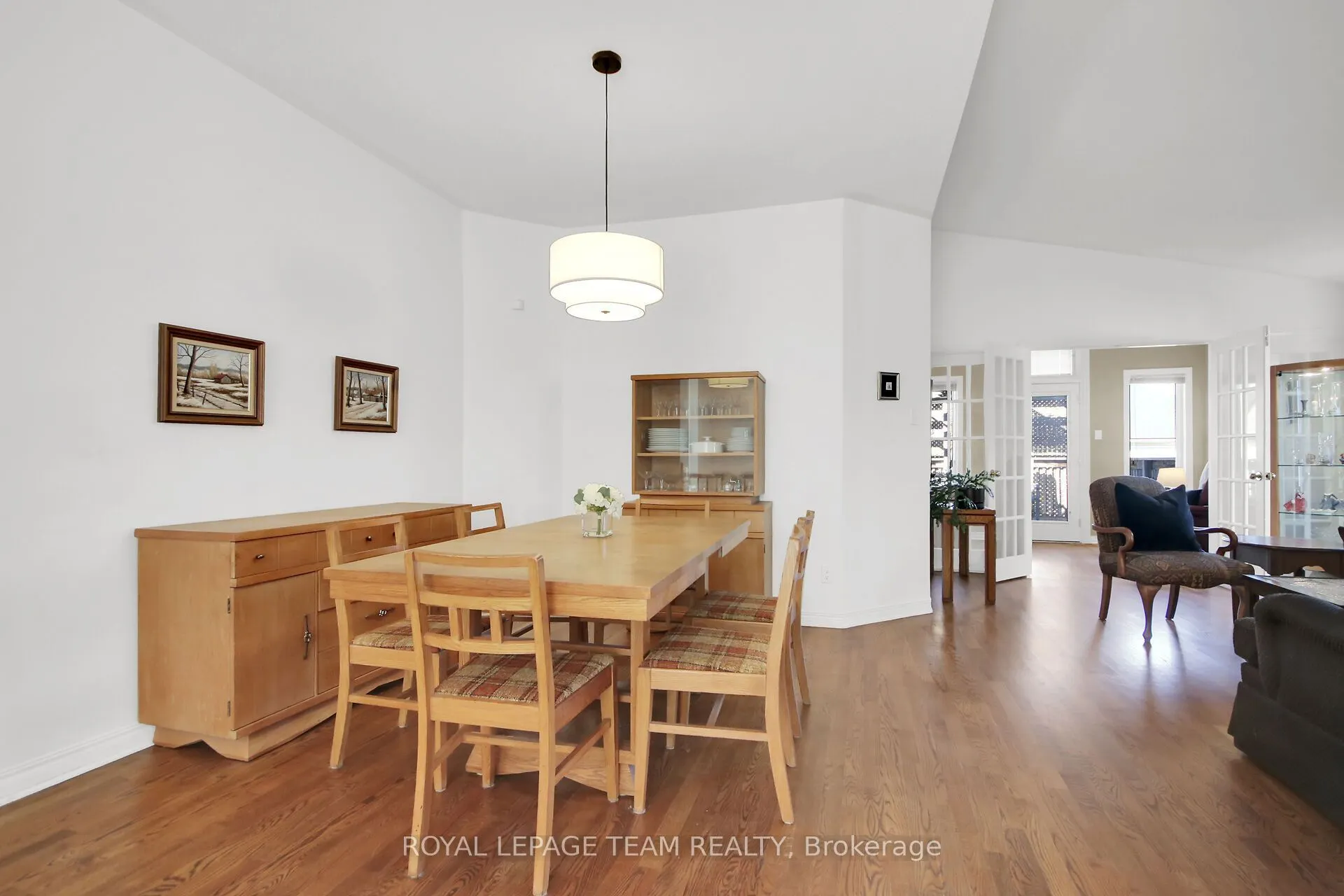 85 Quinterra Court