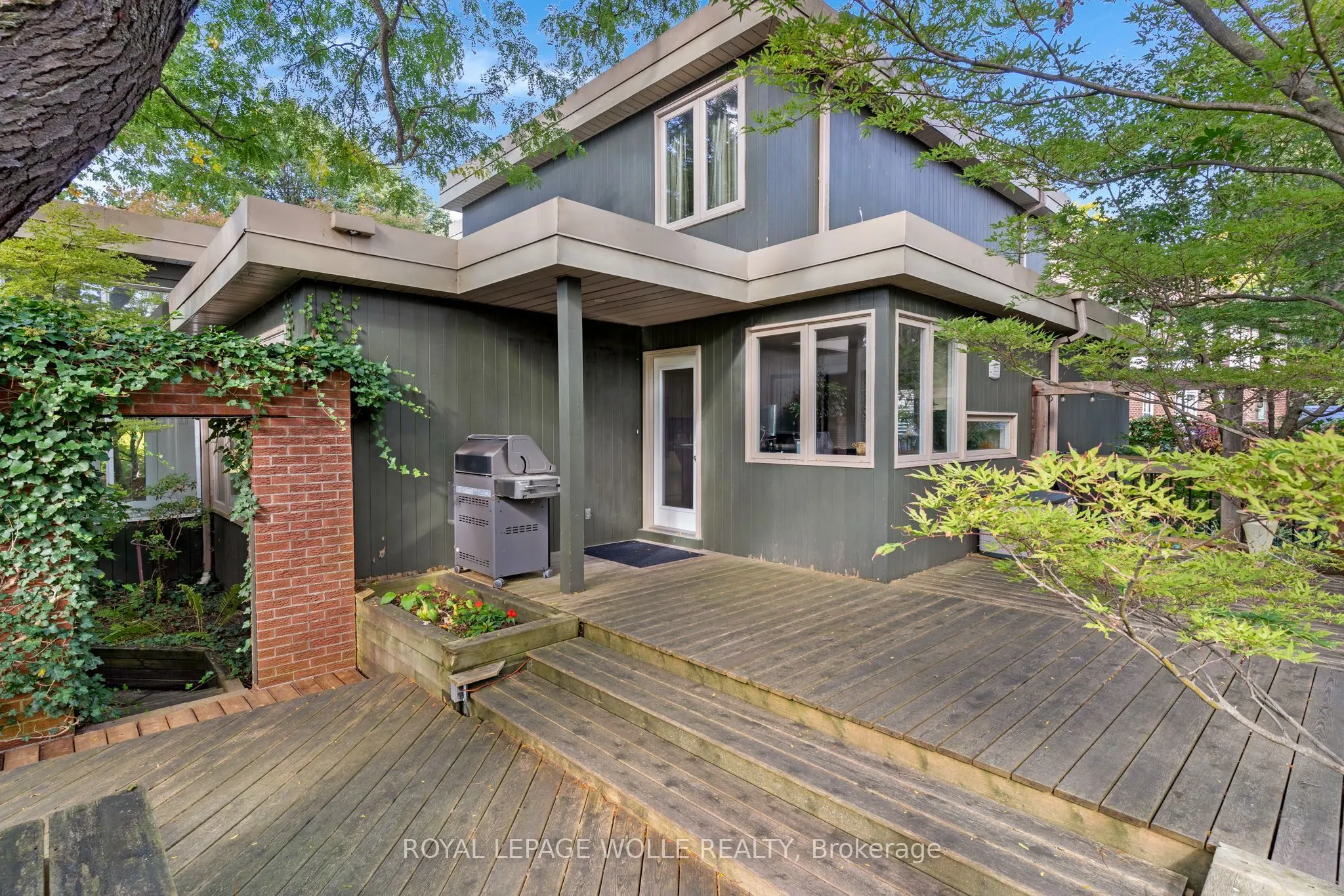 348 Browning Place