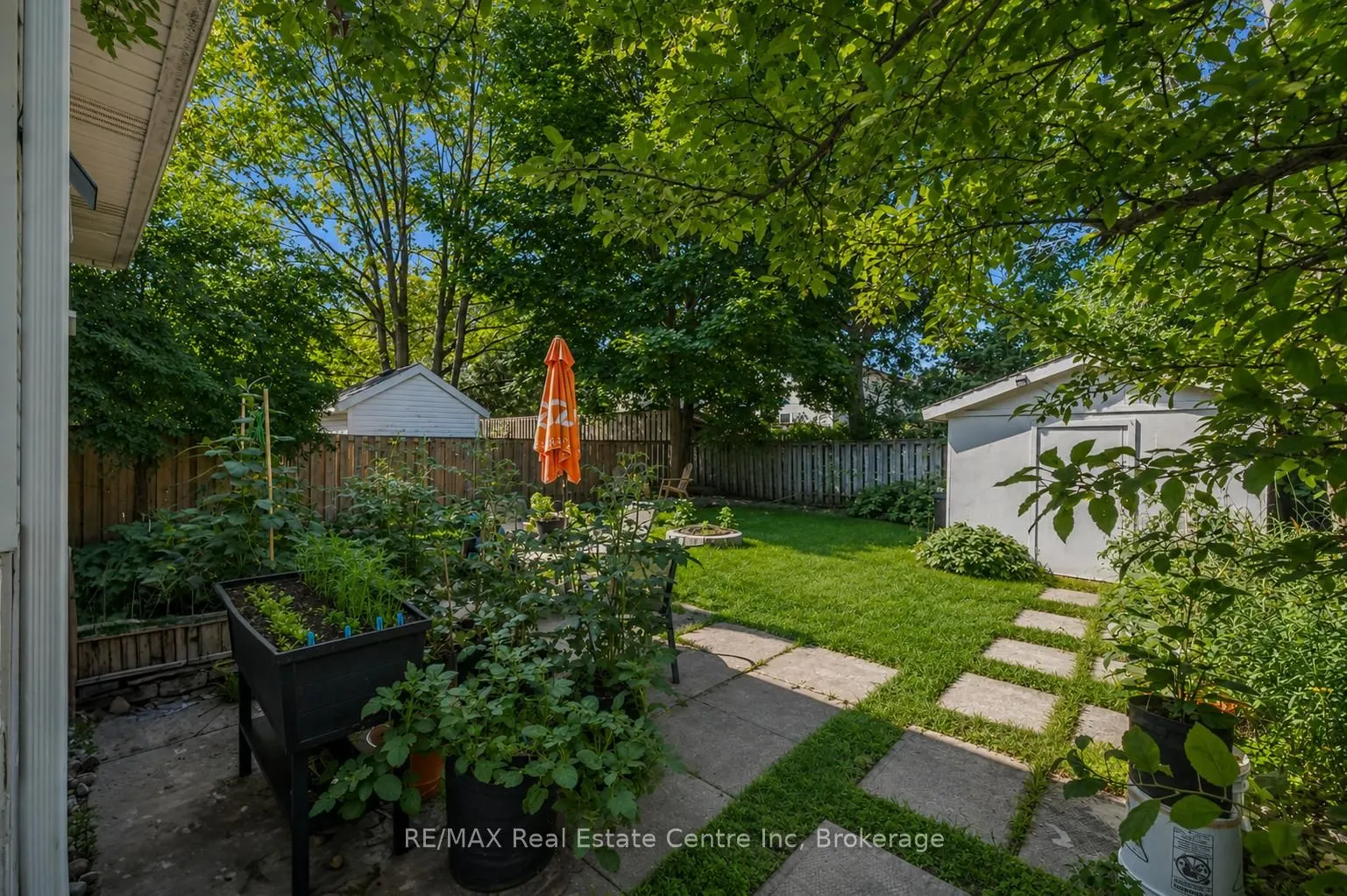 369 WEST ACRES Drive