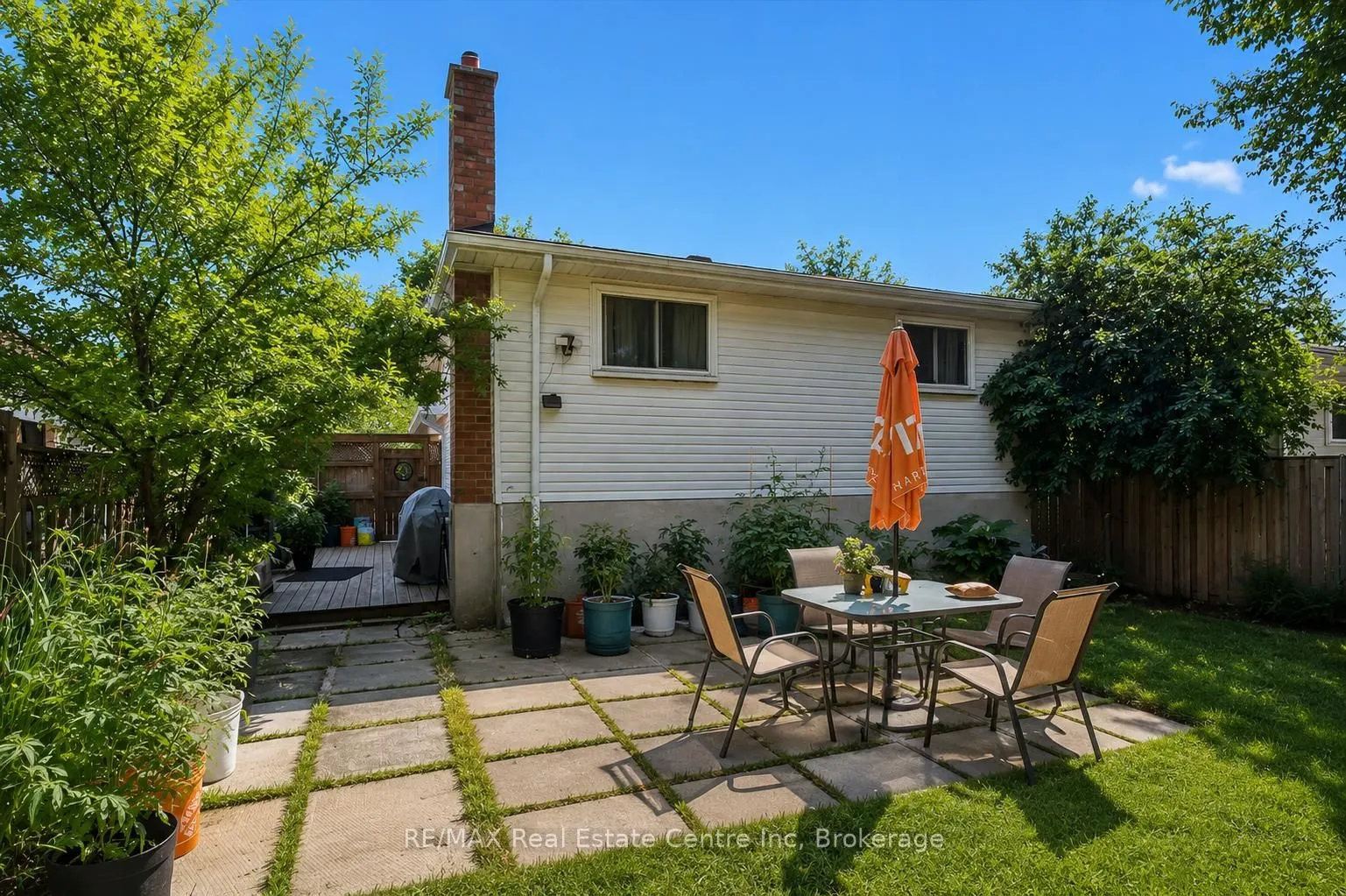 369 WEST ACRES Drive