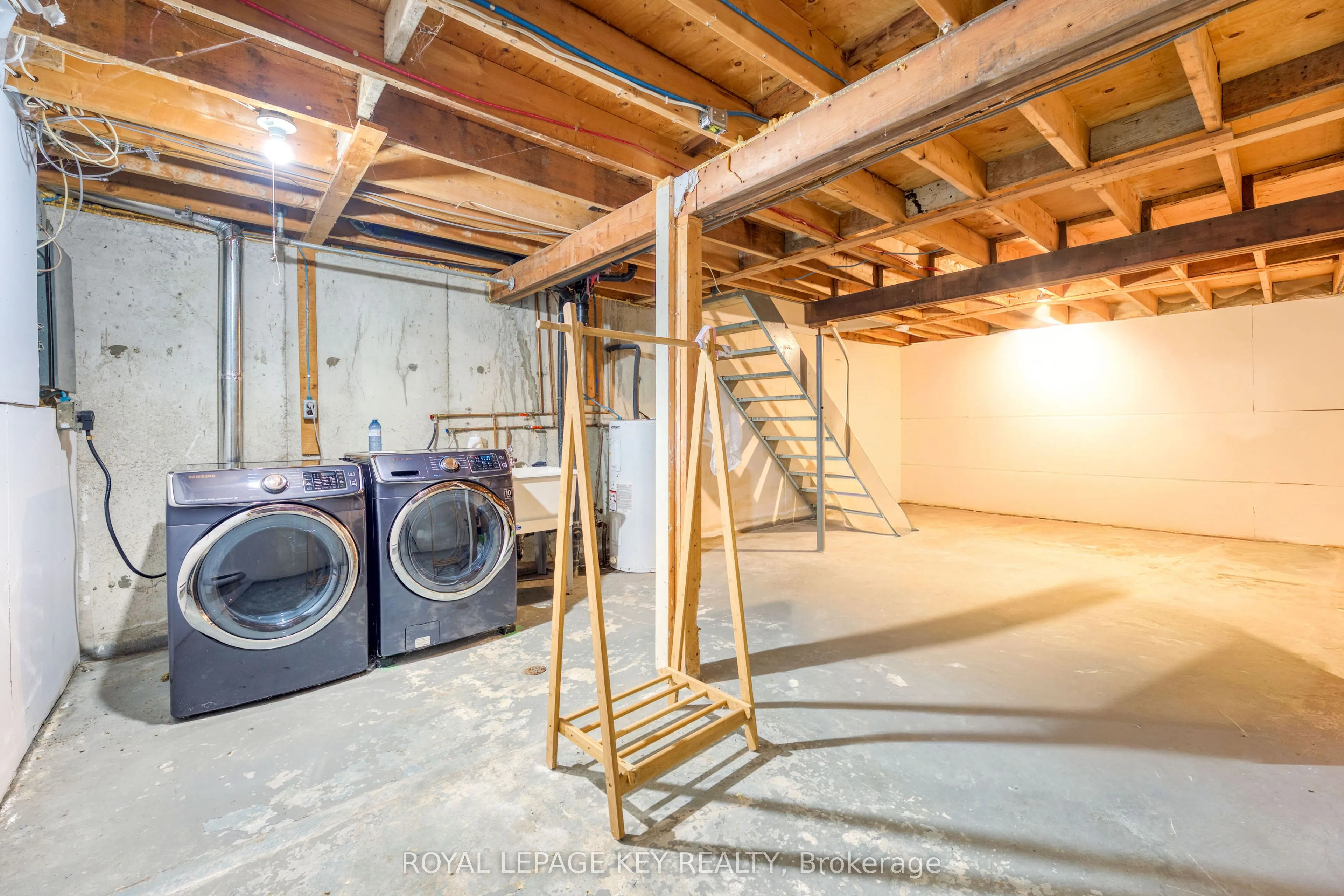 243 Hampton Avenue #13