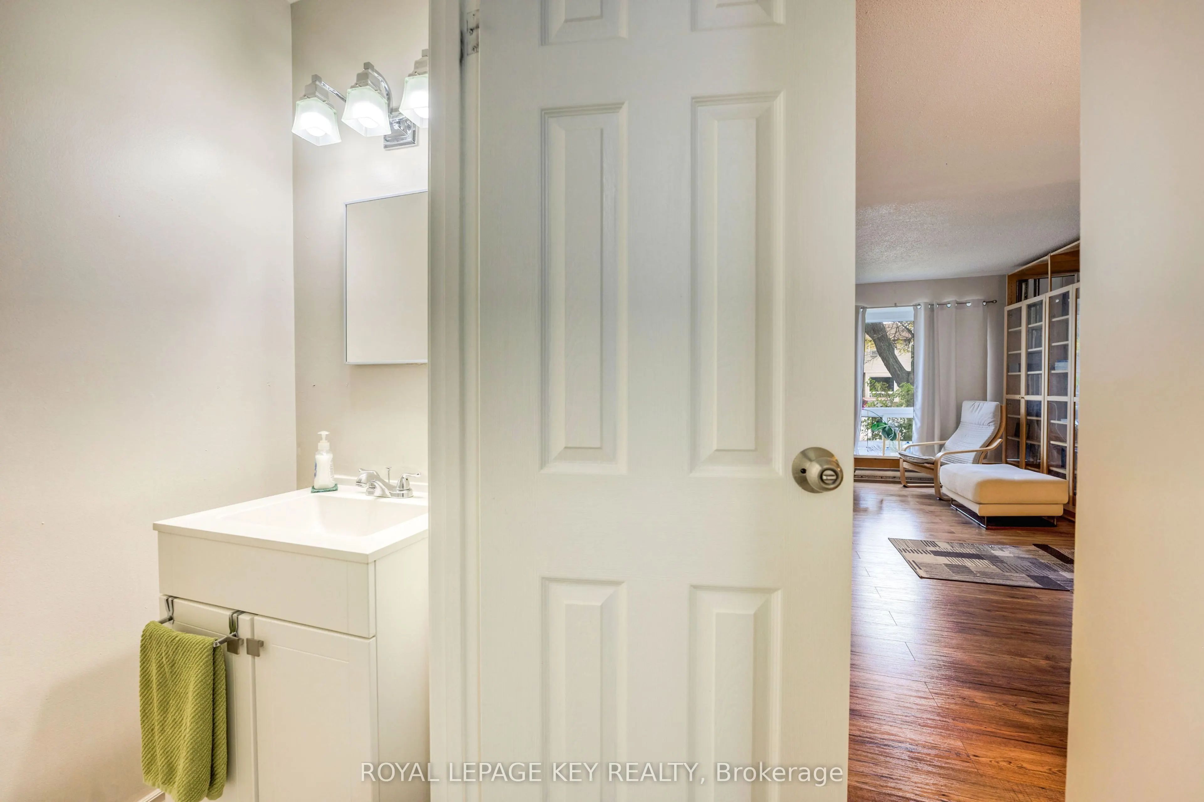 243 Hampton Avenue #13
