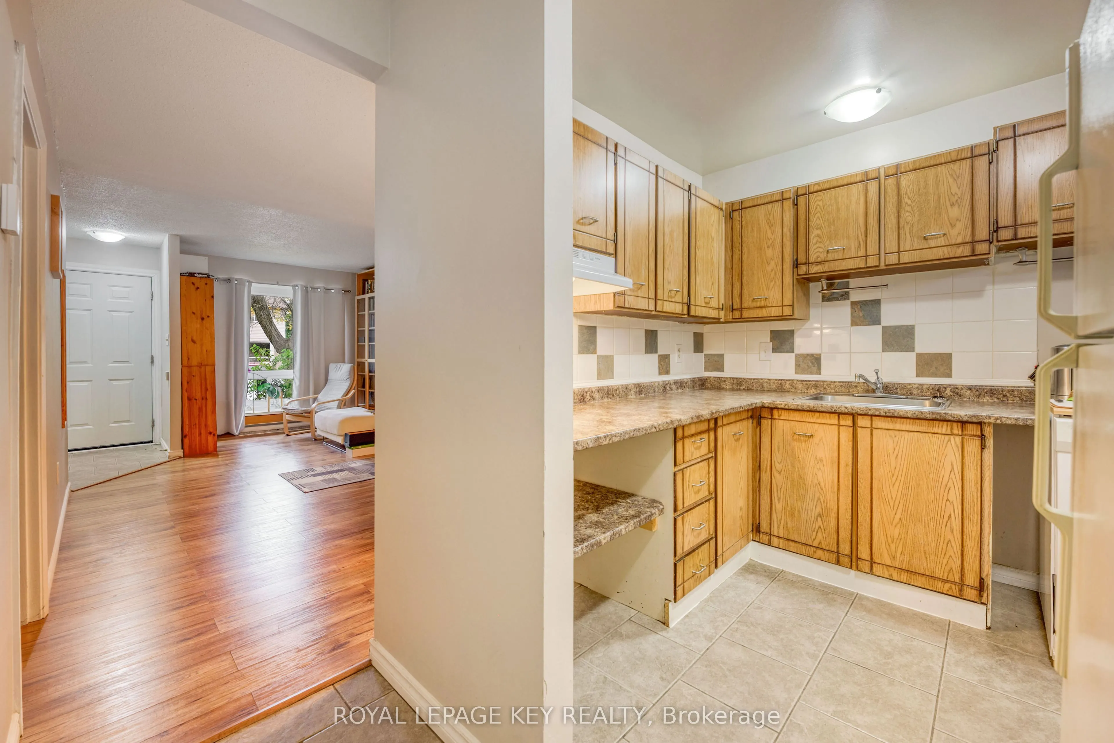 243 Hampton Avenue #13