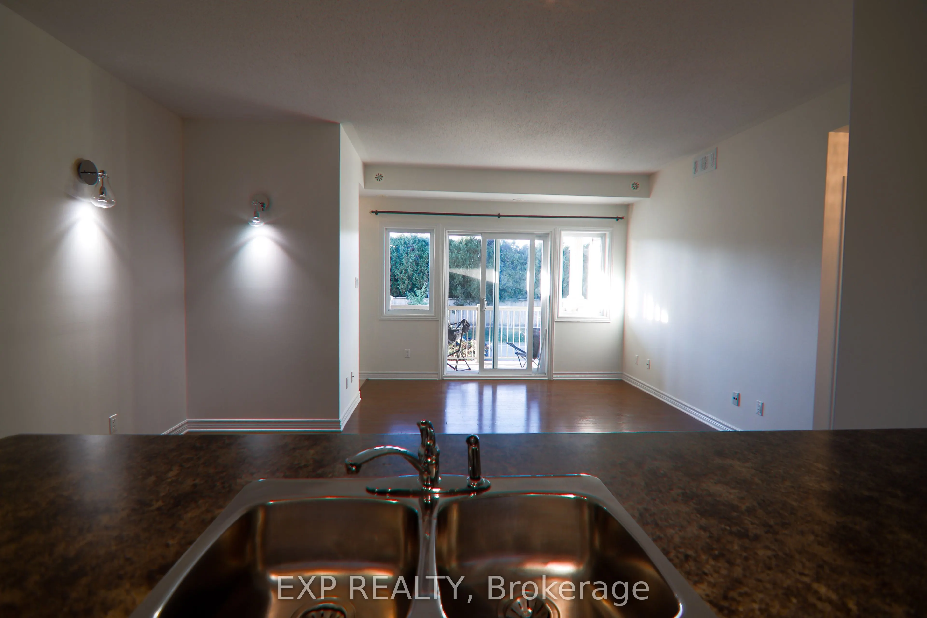 137 HARTHILL Way #C