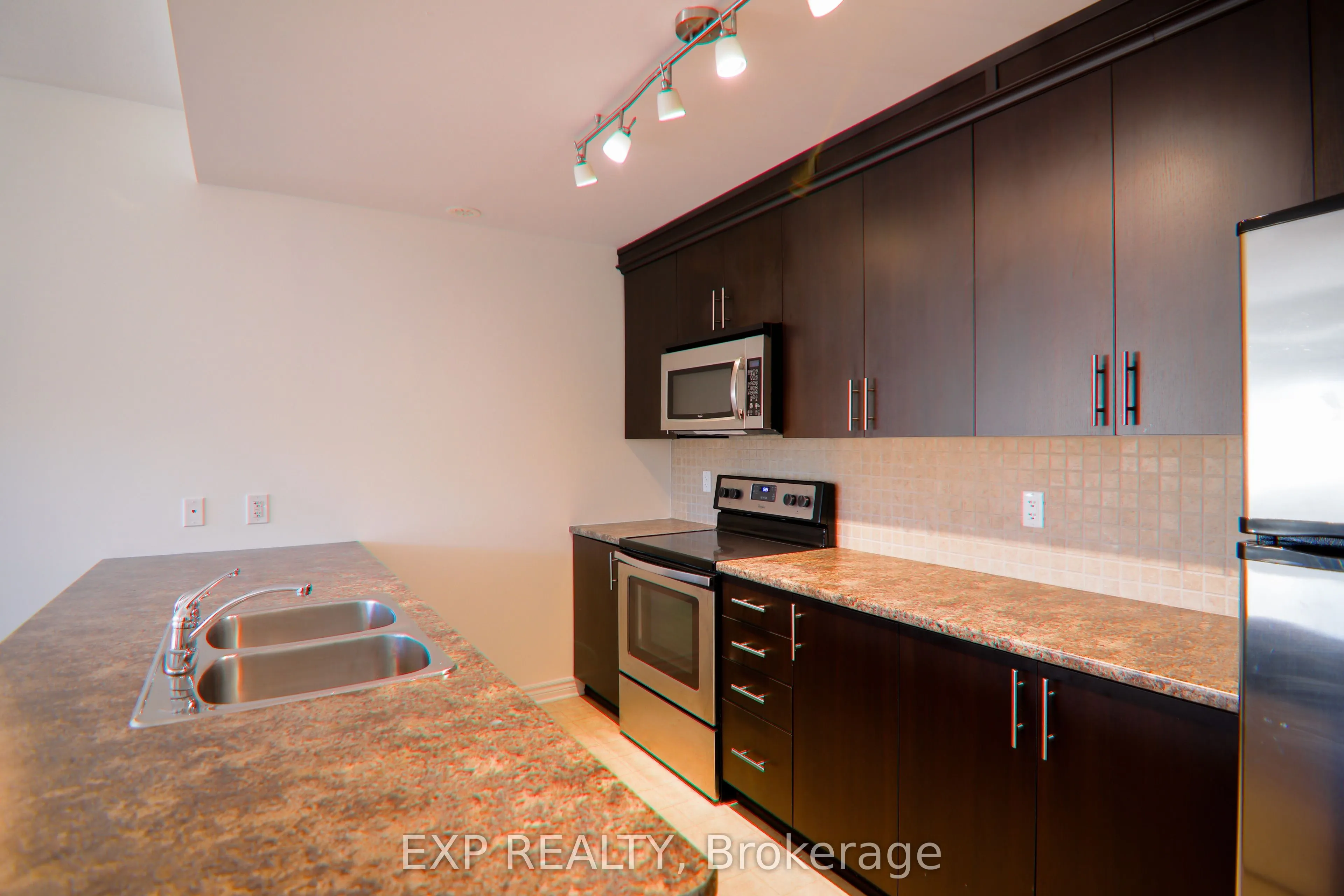 137 HARTHILL Way #C