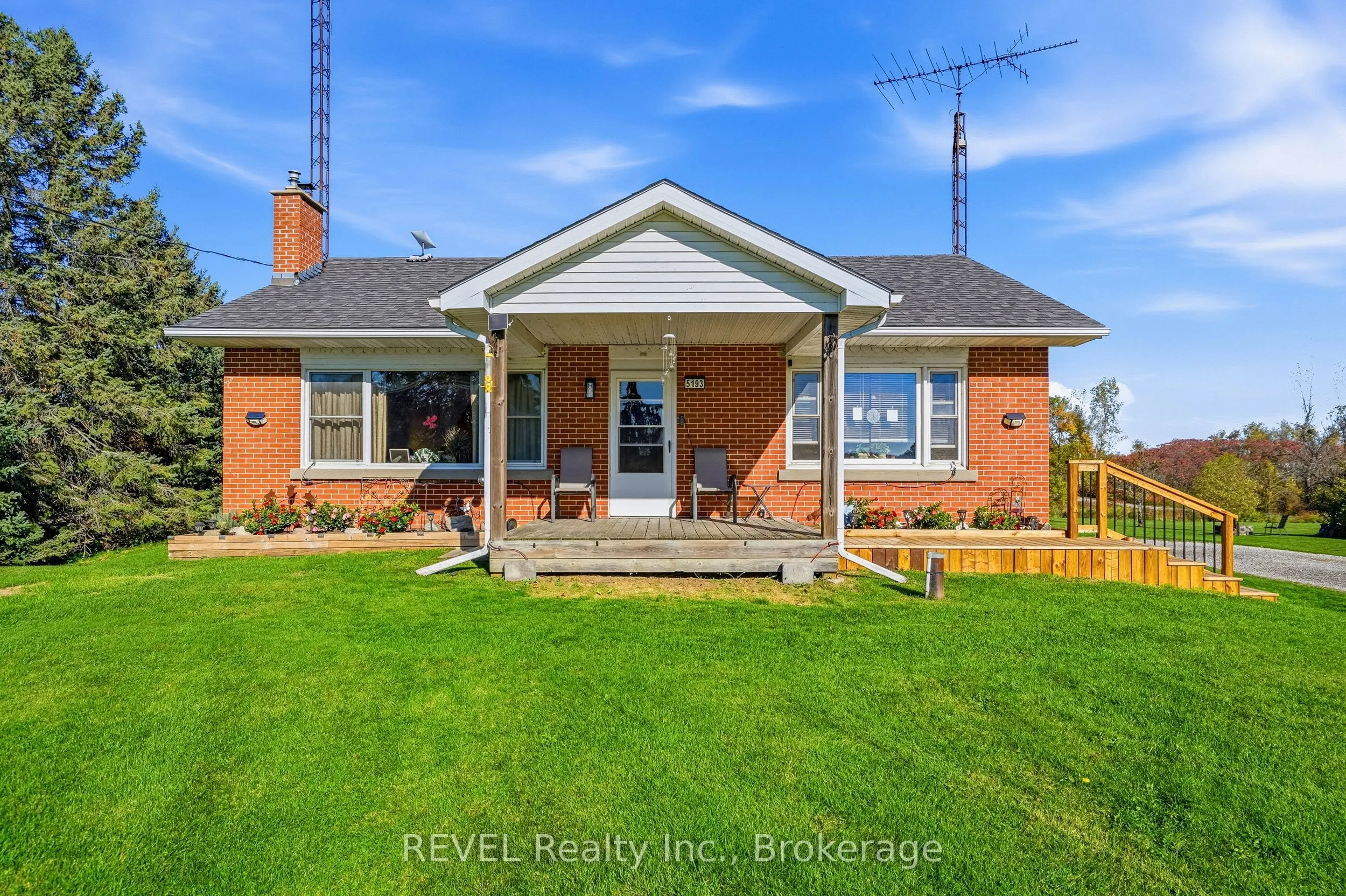 5193 Highway 3 Highway W