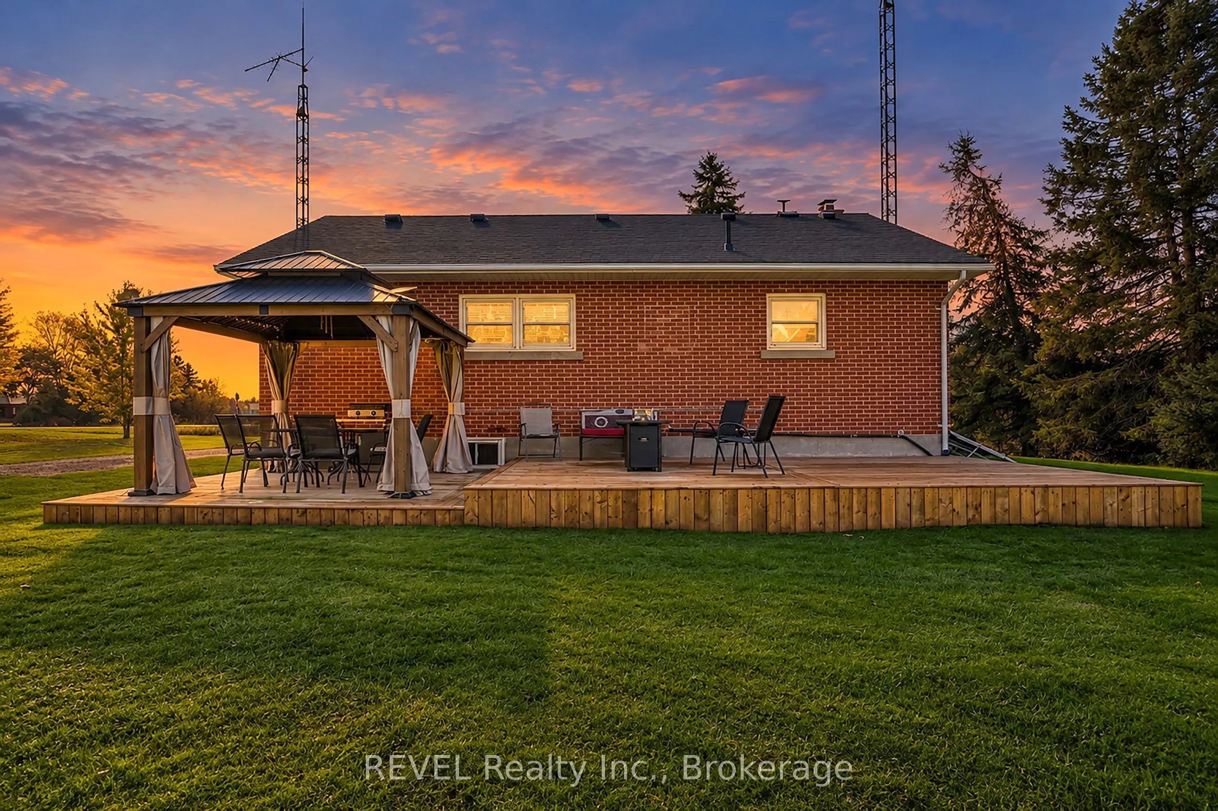 5193 Highway 3 Highway W