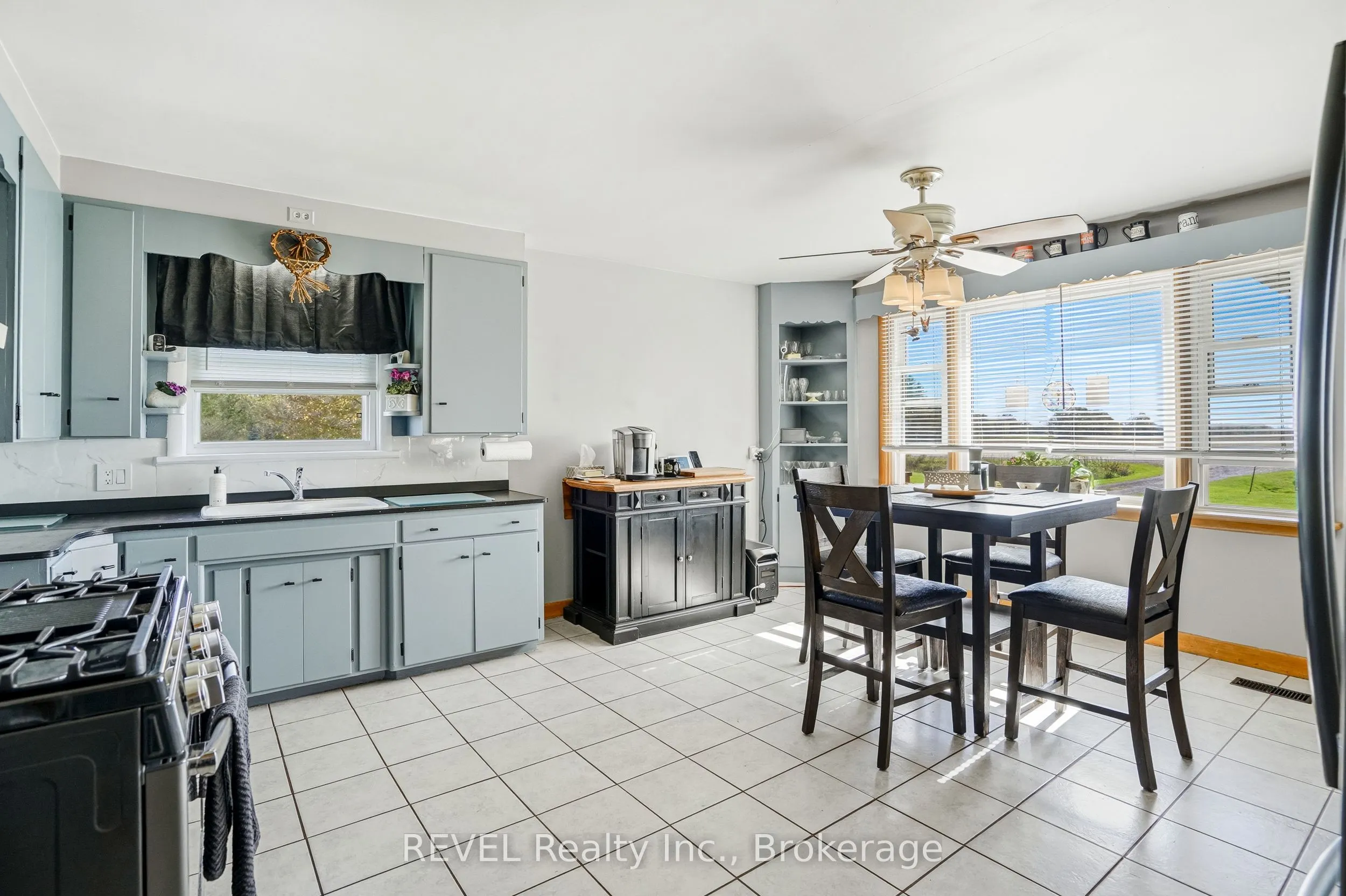 5193 Highway 3 Highway W