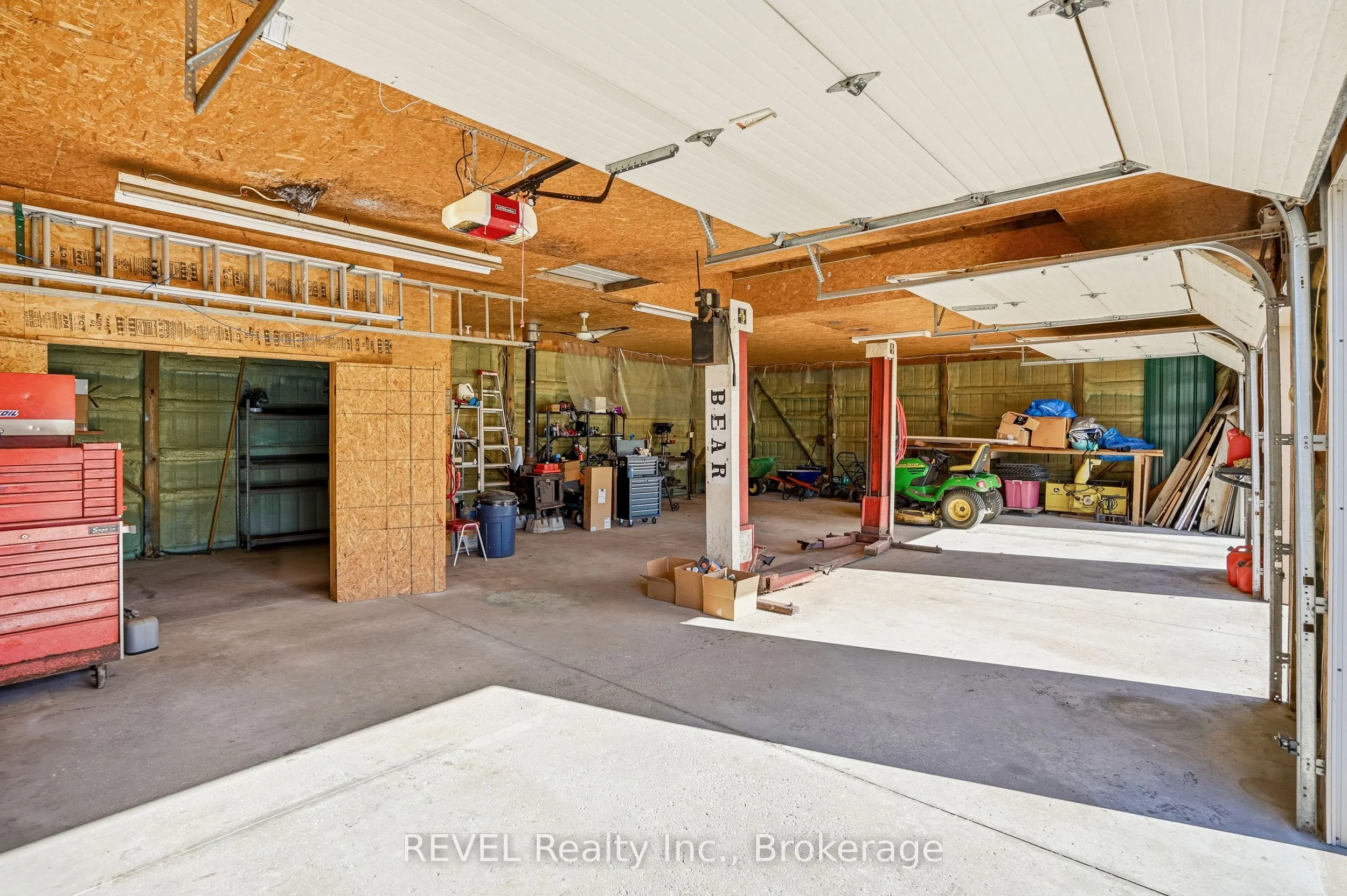 5193 Highway 3 Highway W