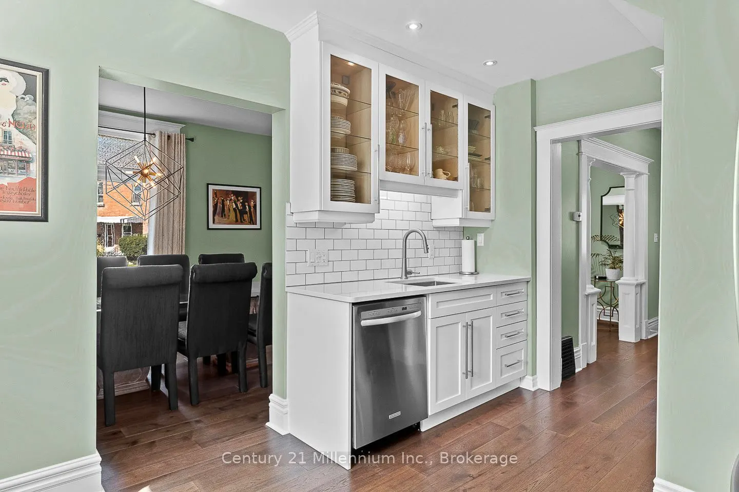 169 5th A Street E