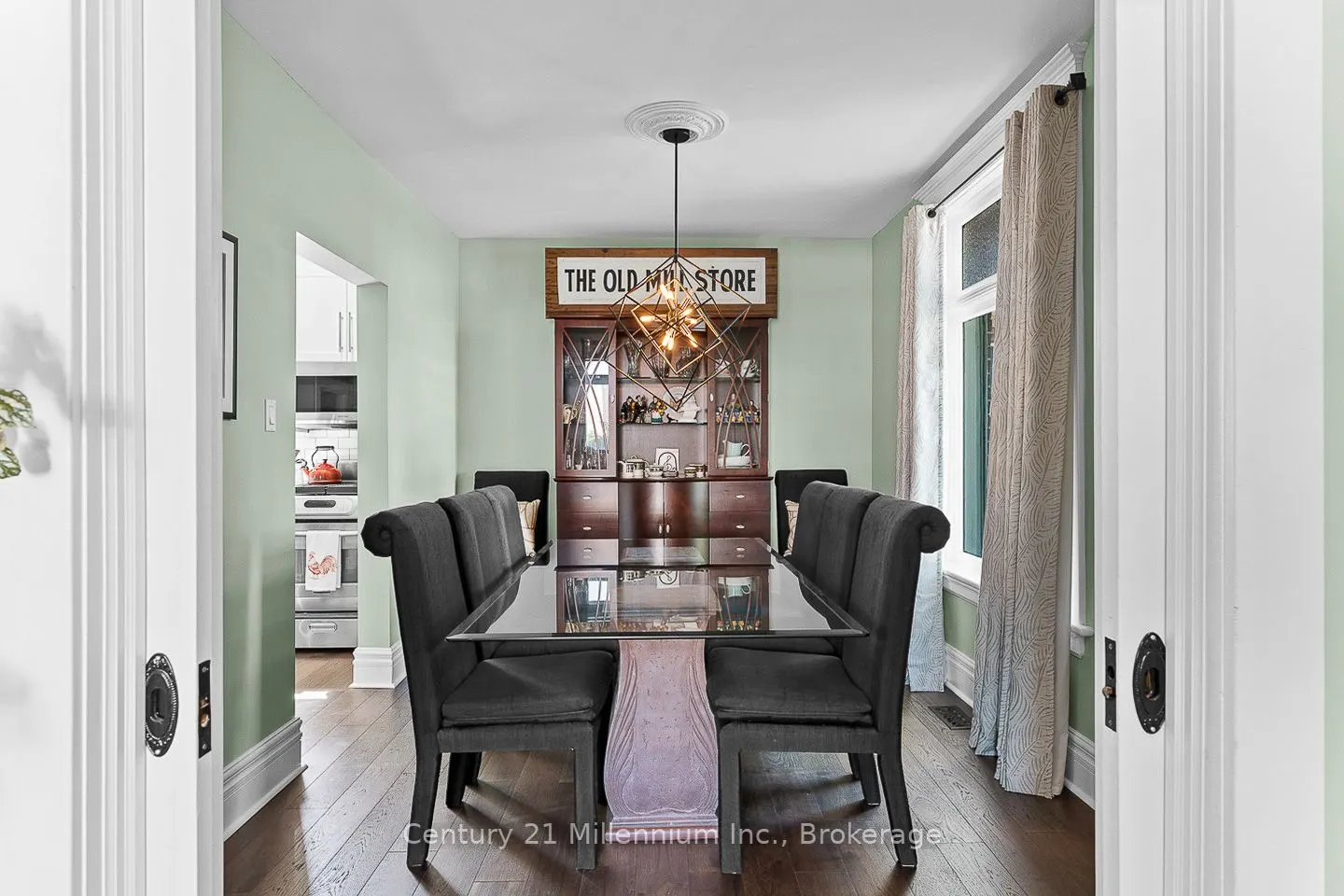 169 5th A Street E