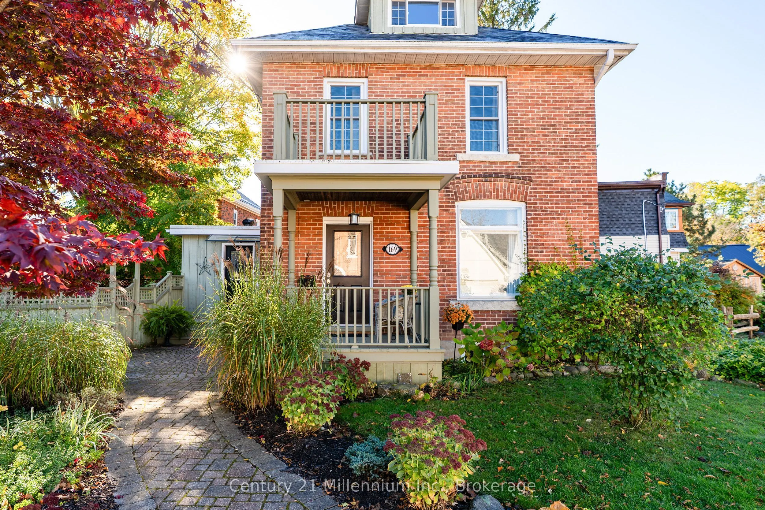 169 5th A Street E