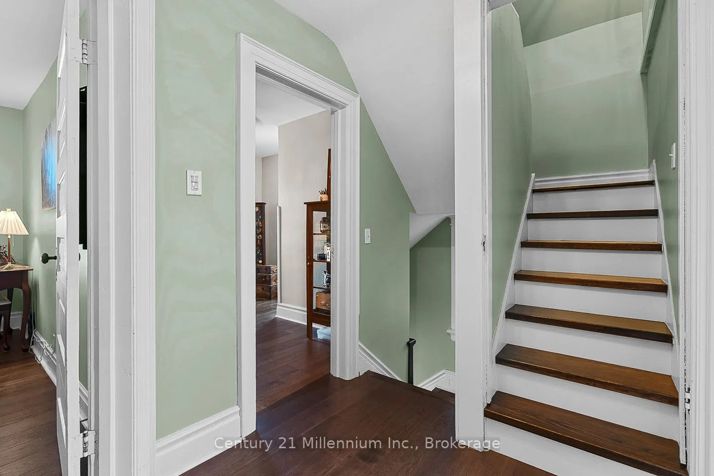 169 5th A Street E