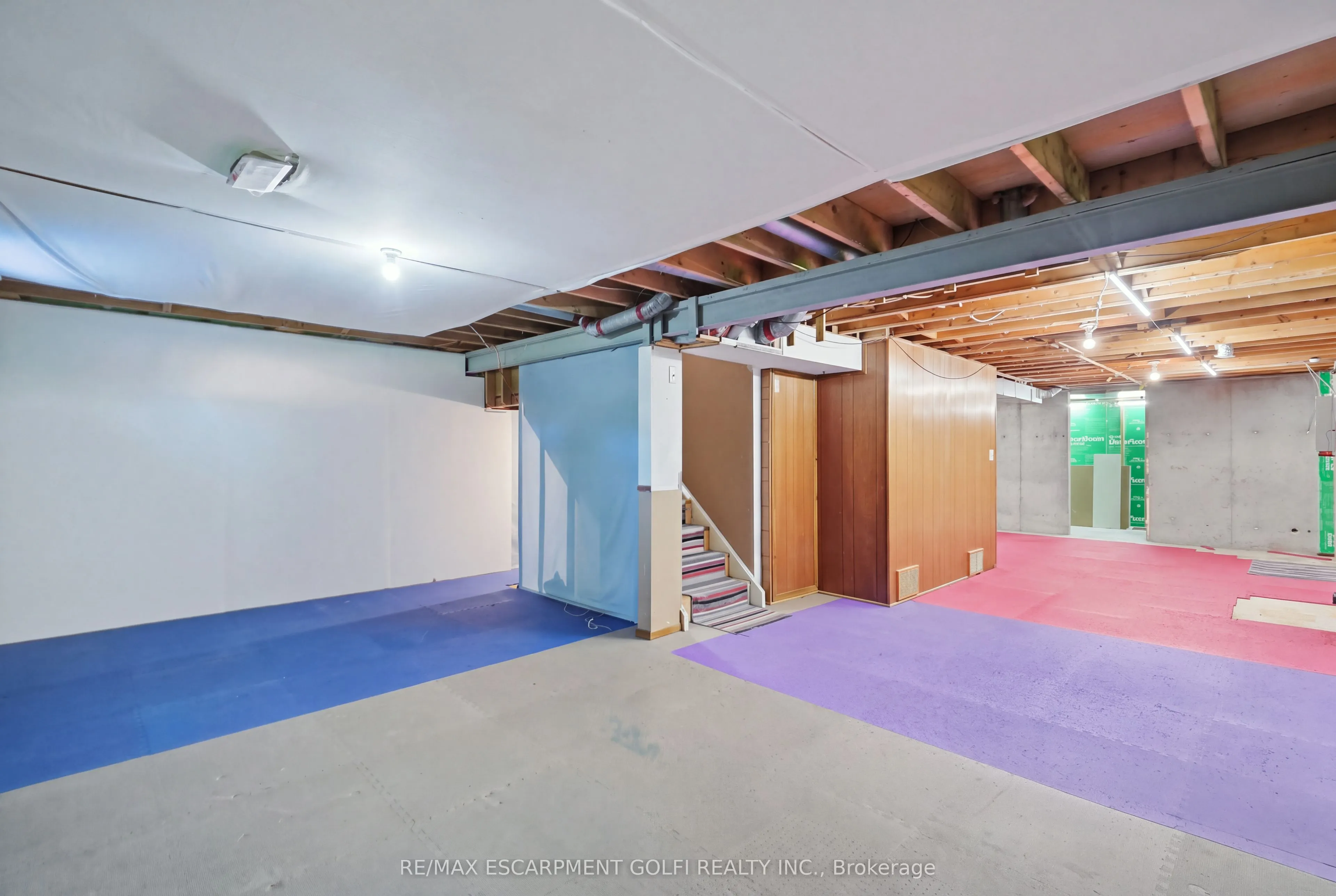 154 Memorial Avenue