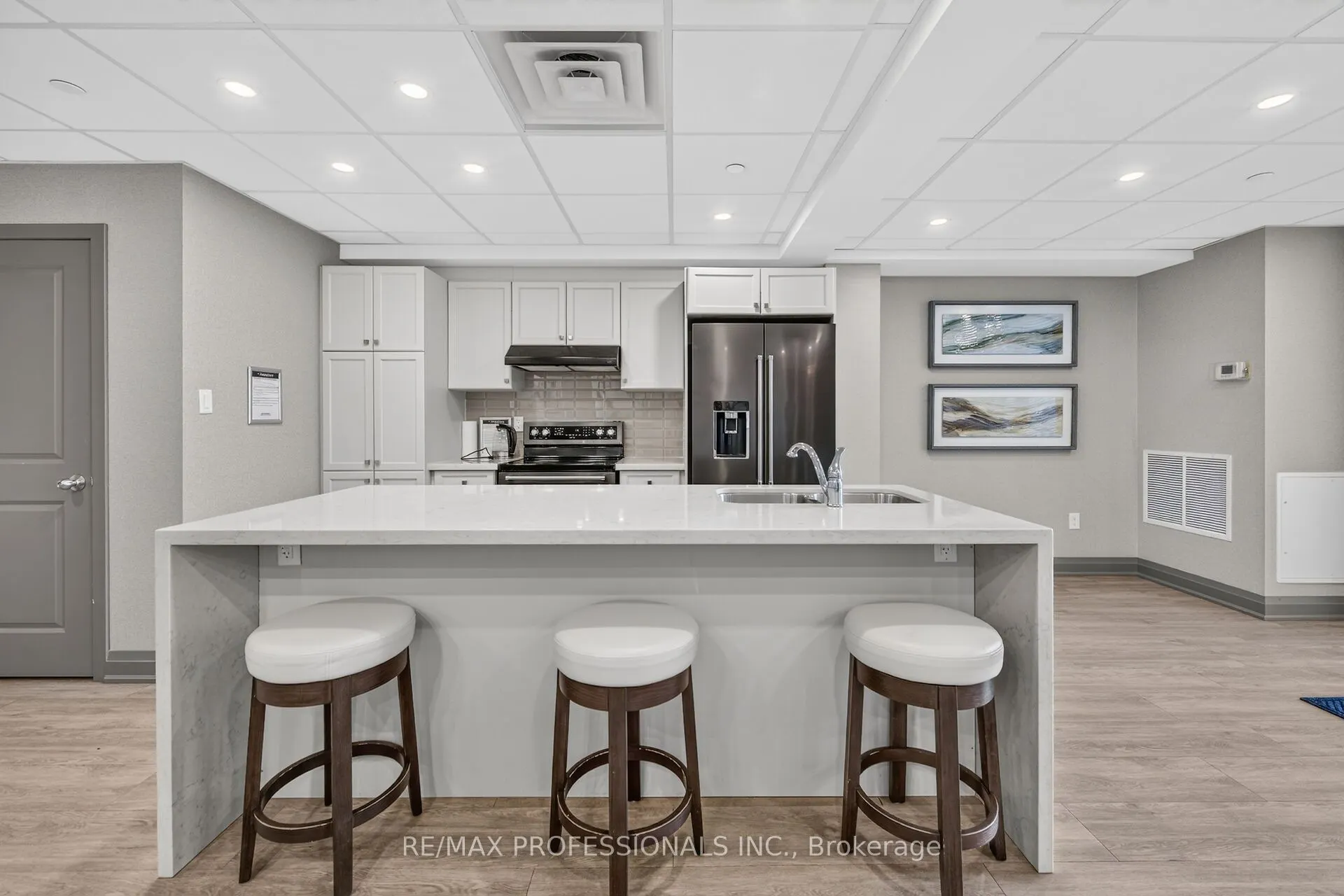 101 Shoreview Place #133