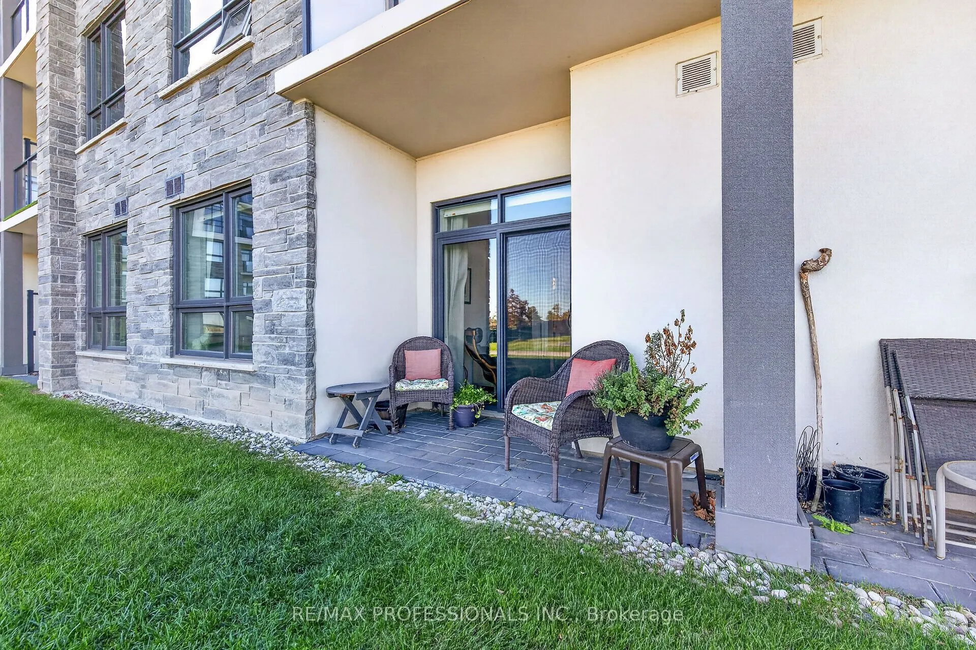 101 Shoreview Place #133