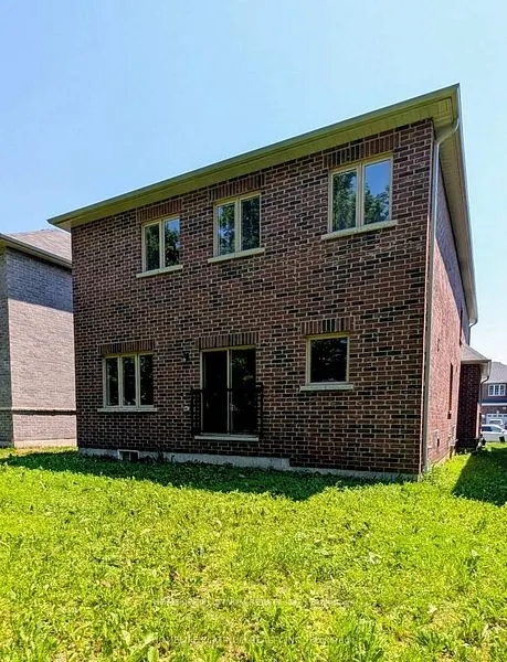 221 Ridley Crescent