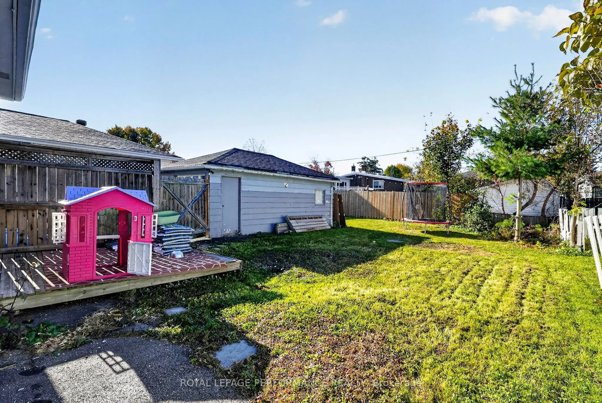 1404 Gallinger Avenue