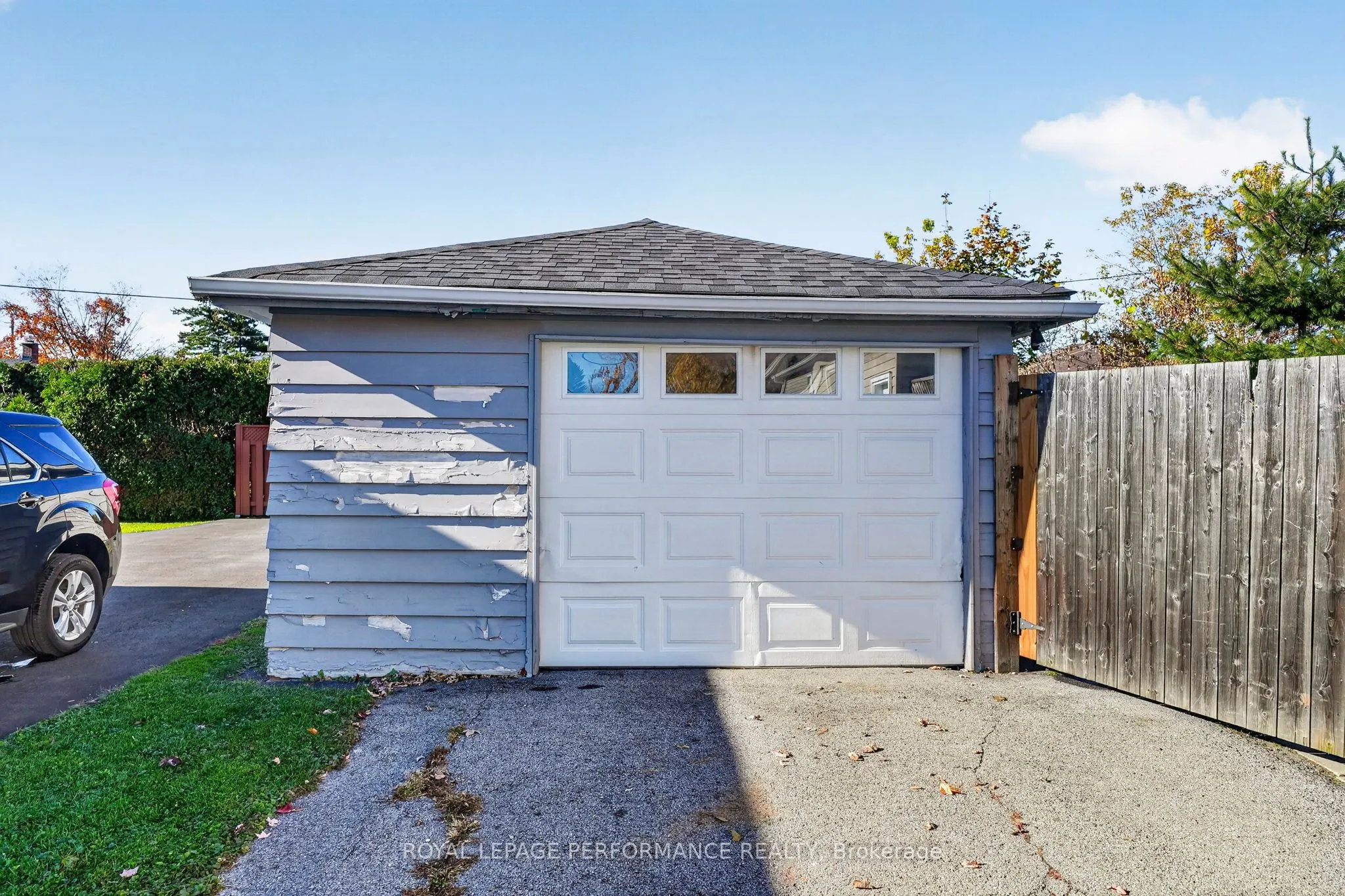 1404 Gallinger Avenue