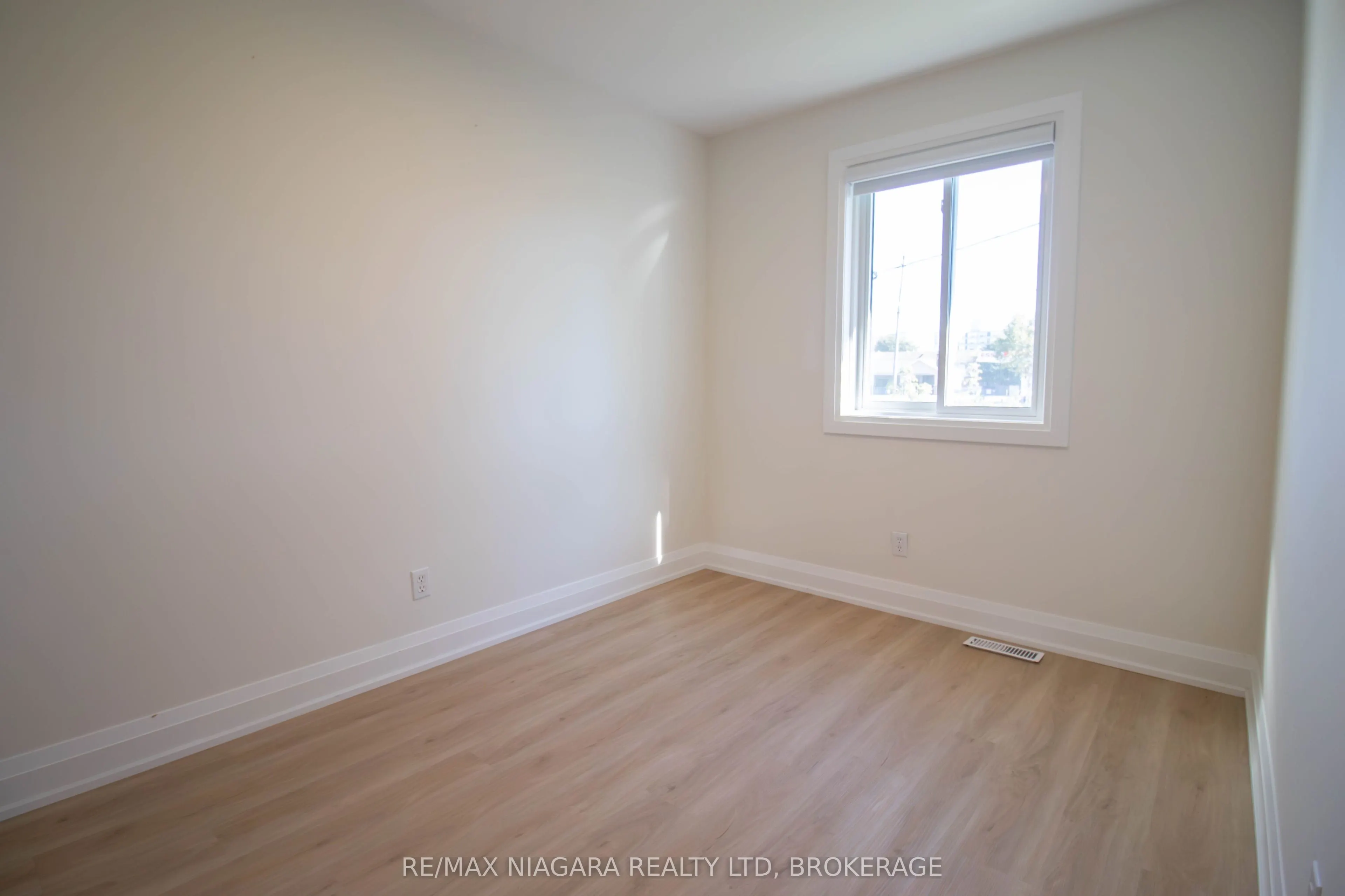 3 Klines Avenue