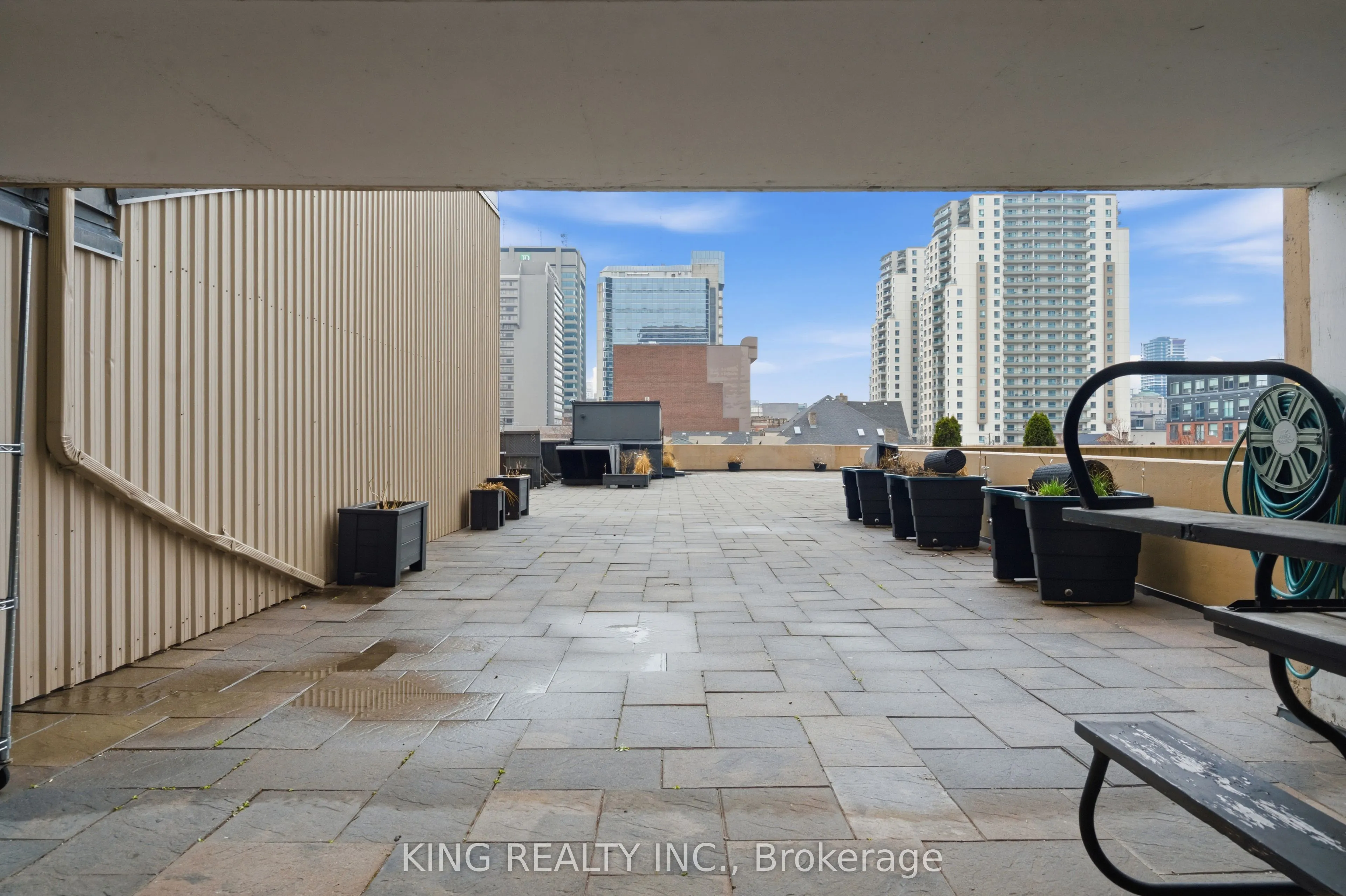 389 Dundas Street #701
