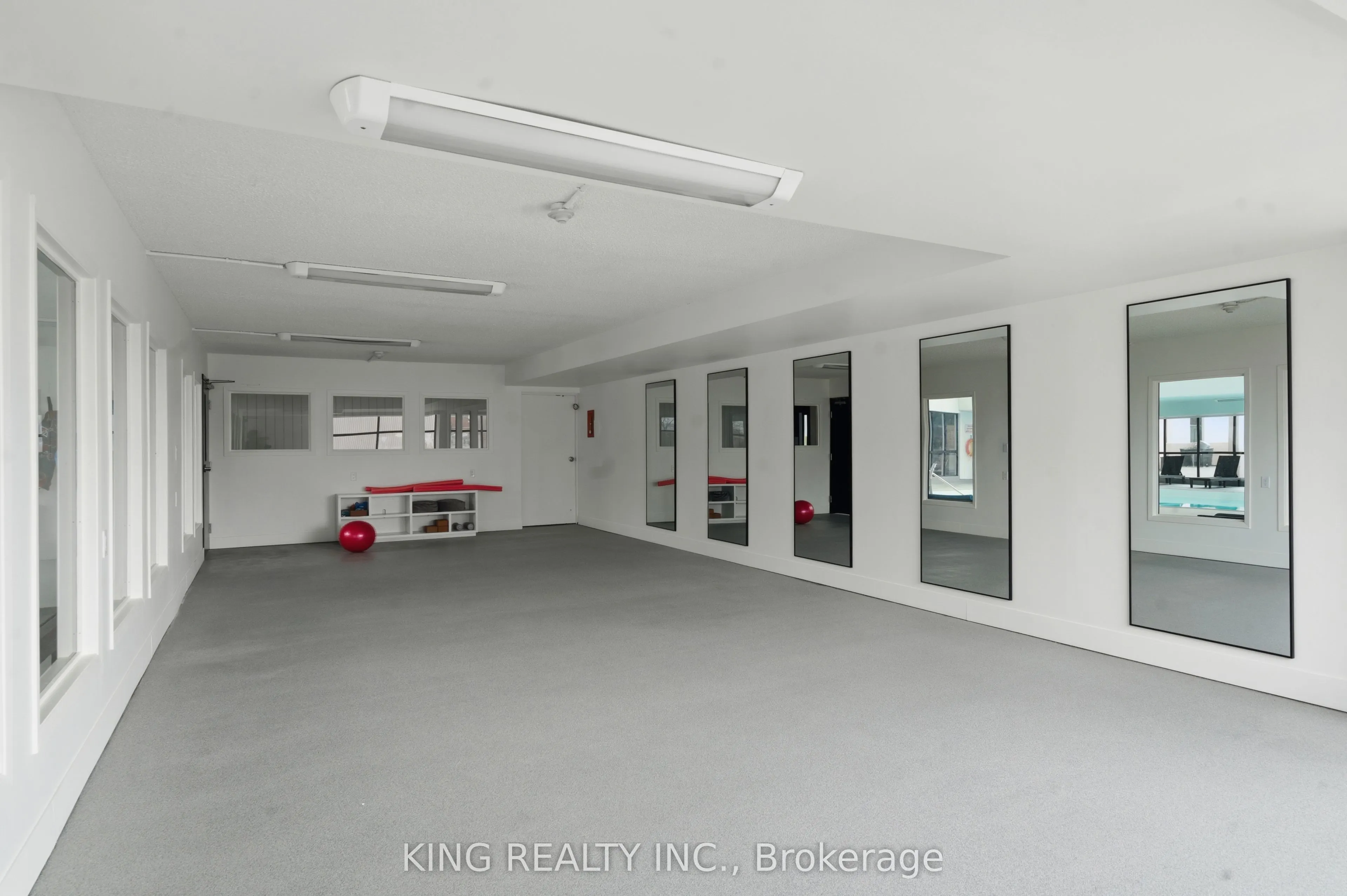 389 Dundas Street #701